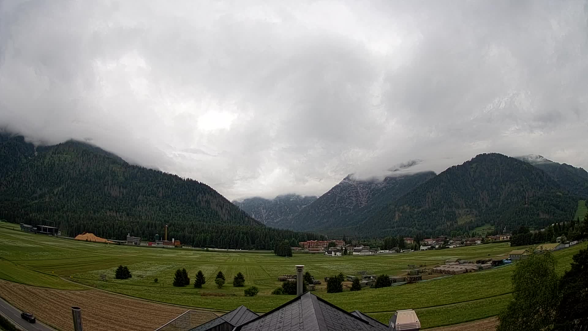 Webcam Toblach Dolomites – View from Hotel Rosengarten