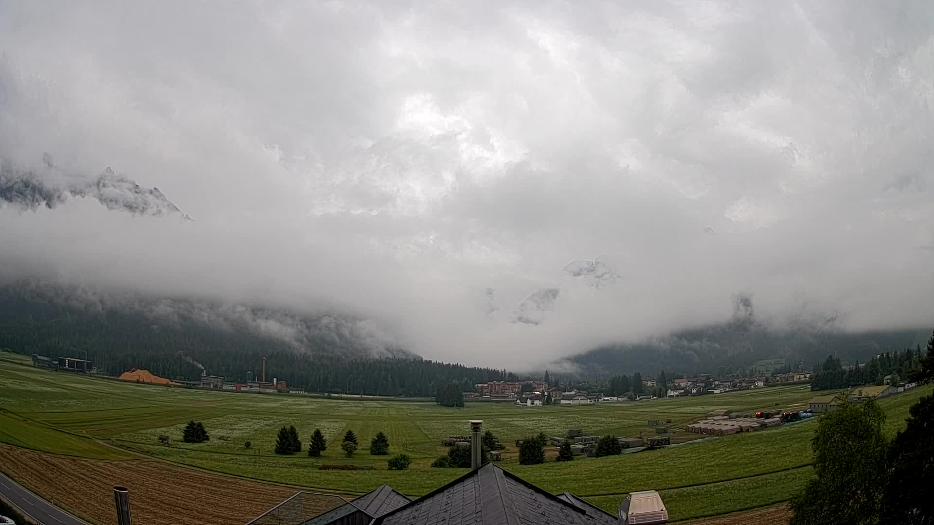 Spletna kamera Toblach Dolomiti – Pogled iz hotela Rosengarten