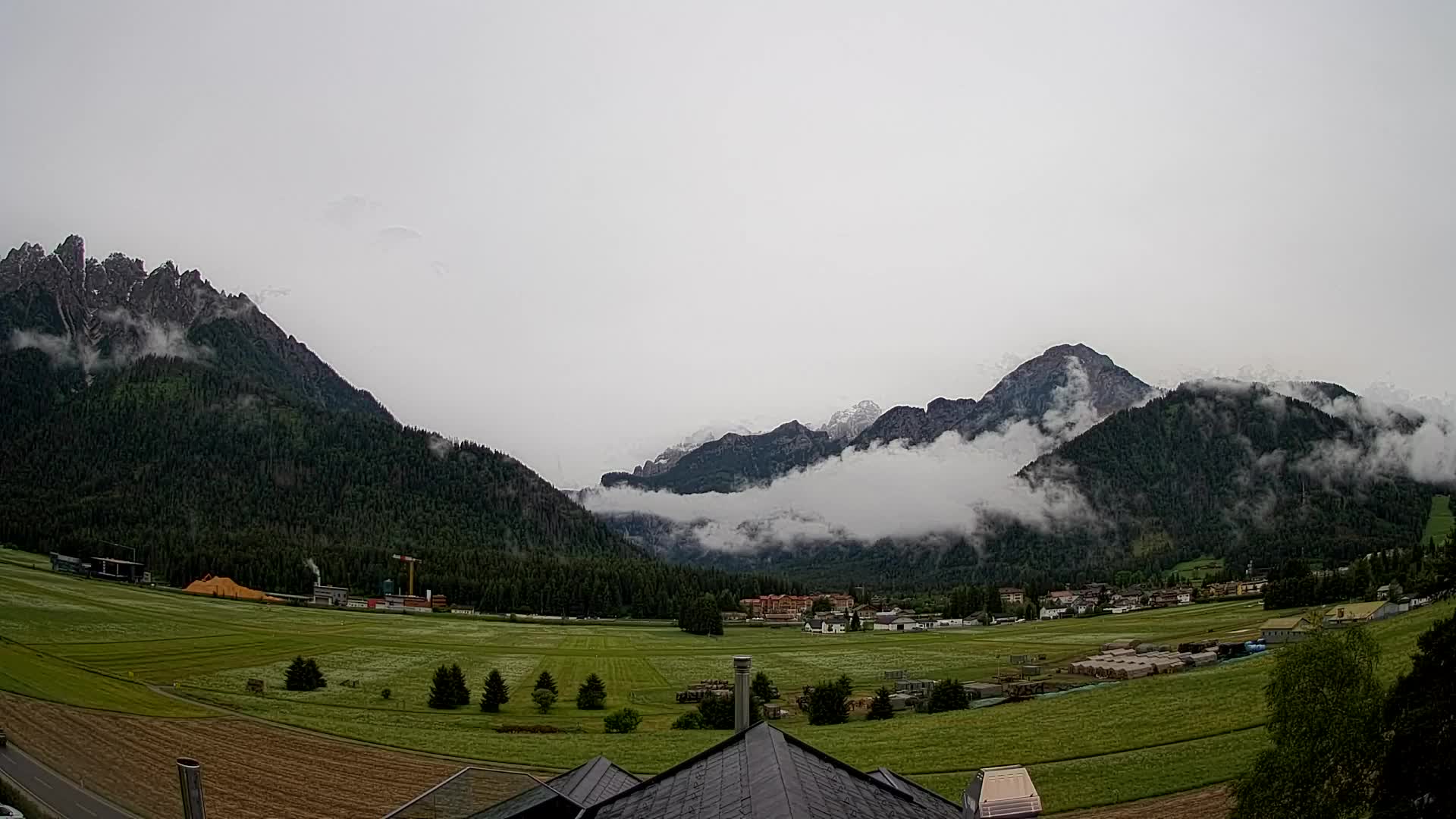 Webcam Toblach Dolomites – View from Hotel Rosengarten