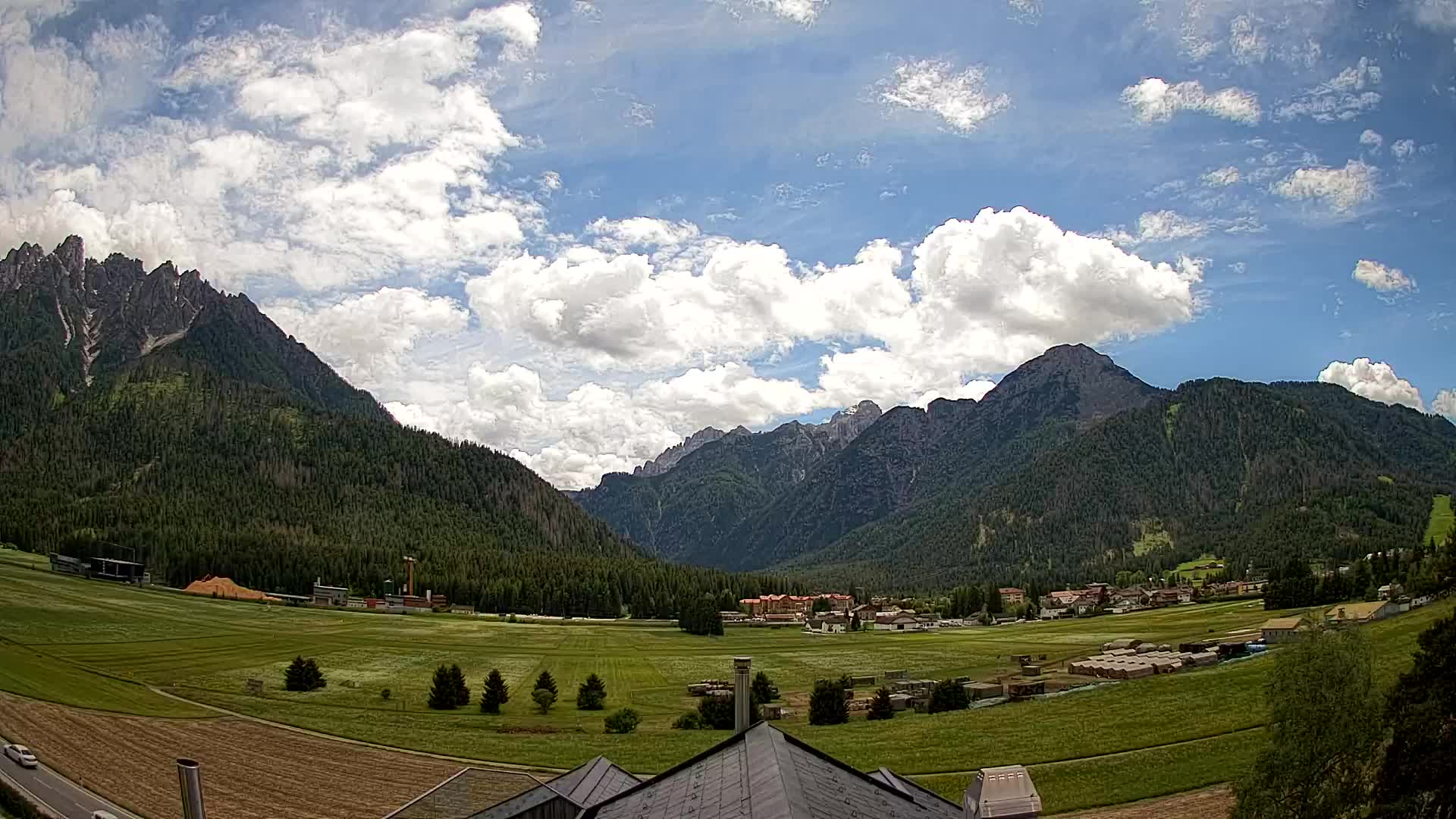Webcam Toblach Dolomites – View from Hotel Rosengarten
