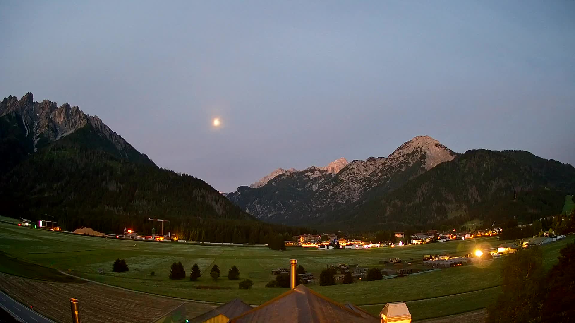 Webcam Toblach Dolomites – View from Hotel Rosengarten