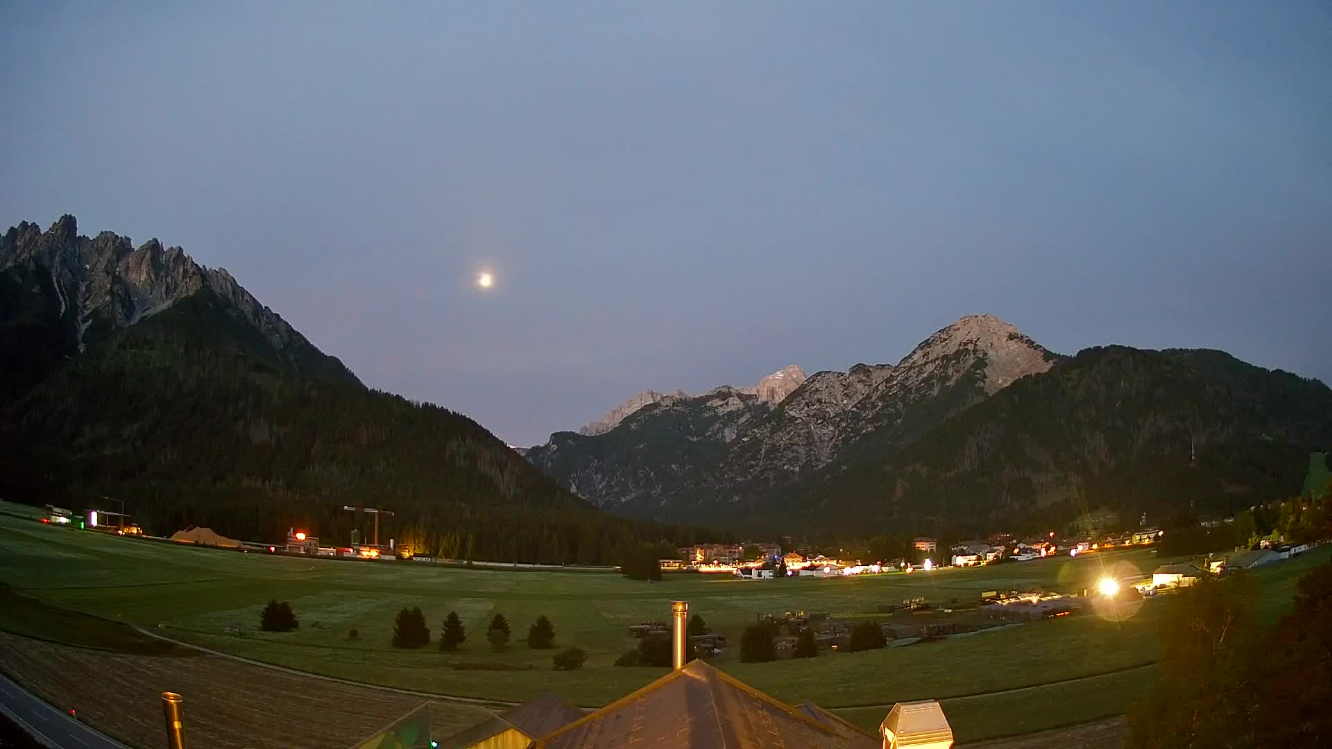 Webcam Toblach Dolomites – View from Hotel Rosengarten
