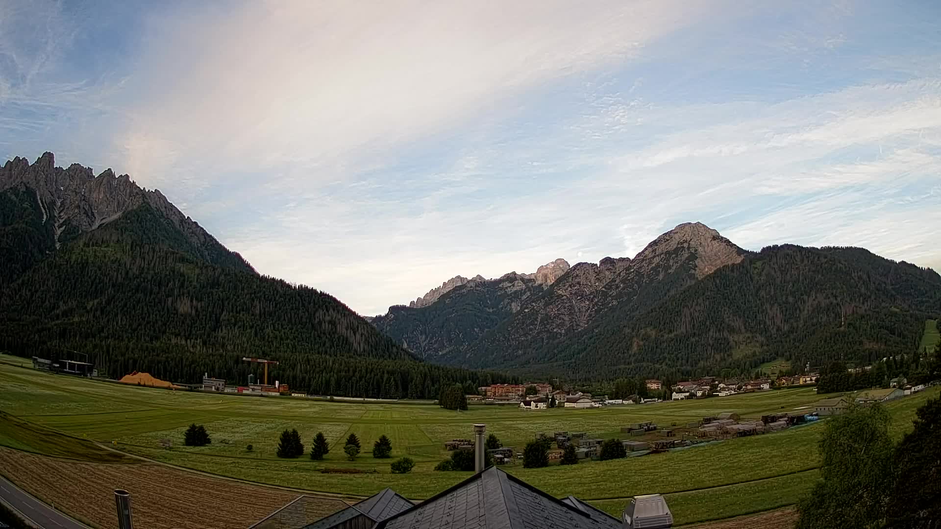 Spletna kamera Toblach Dolomiti – Pogled iz hotela Rosengarten