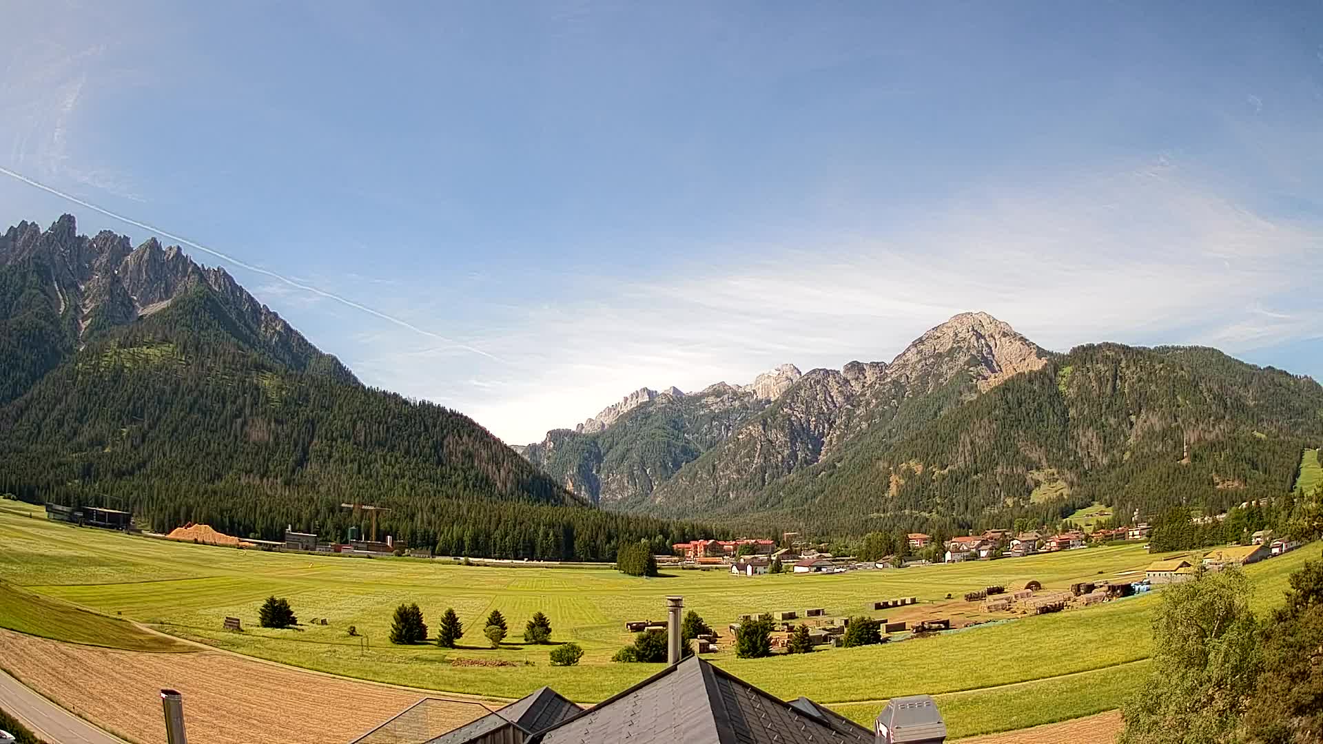 Web kamera Toblach Dolomiti – Pogled s Hotela Rosengarten
