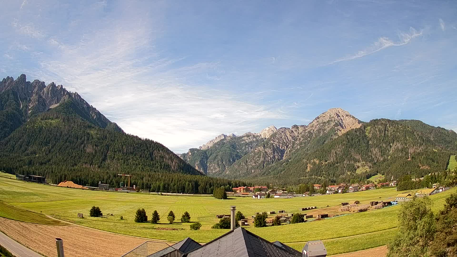 Web kamera Toblach Dolomiti – Pogled s Hotela Rosengarten