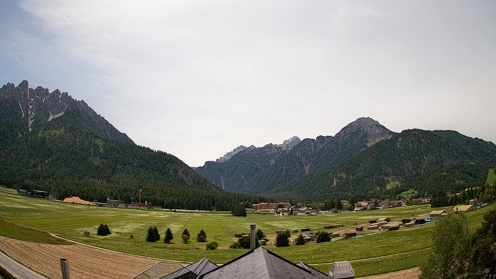 Webcam Toblach Dolomites – View from Hotel Rosengarten
