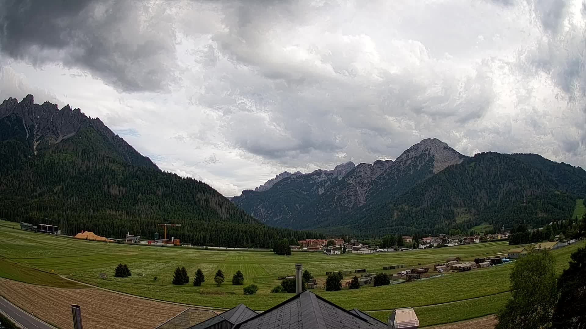 Webcam Toblach Dolomites – View from Hotel Rosengarten