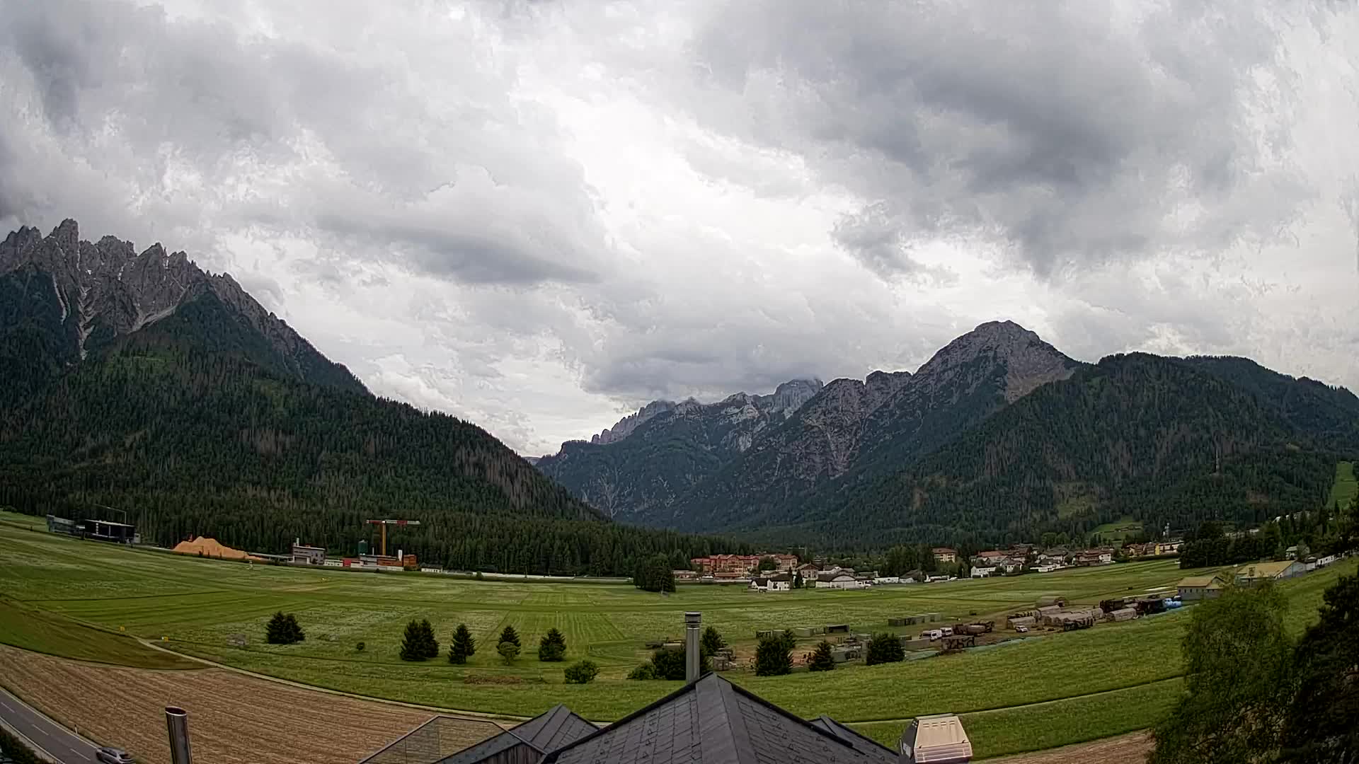 Webcam Toblach Dolomites – View from Hotel Rosengarten