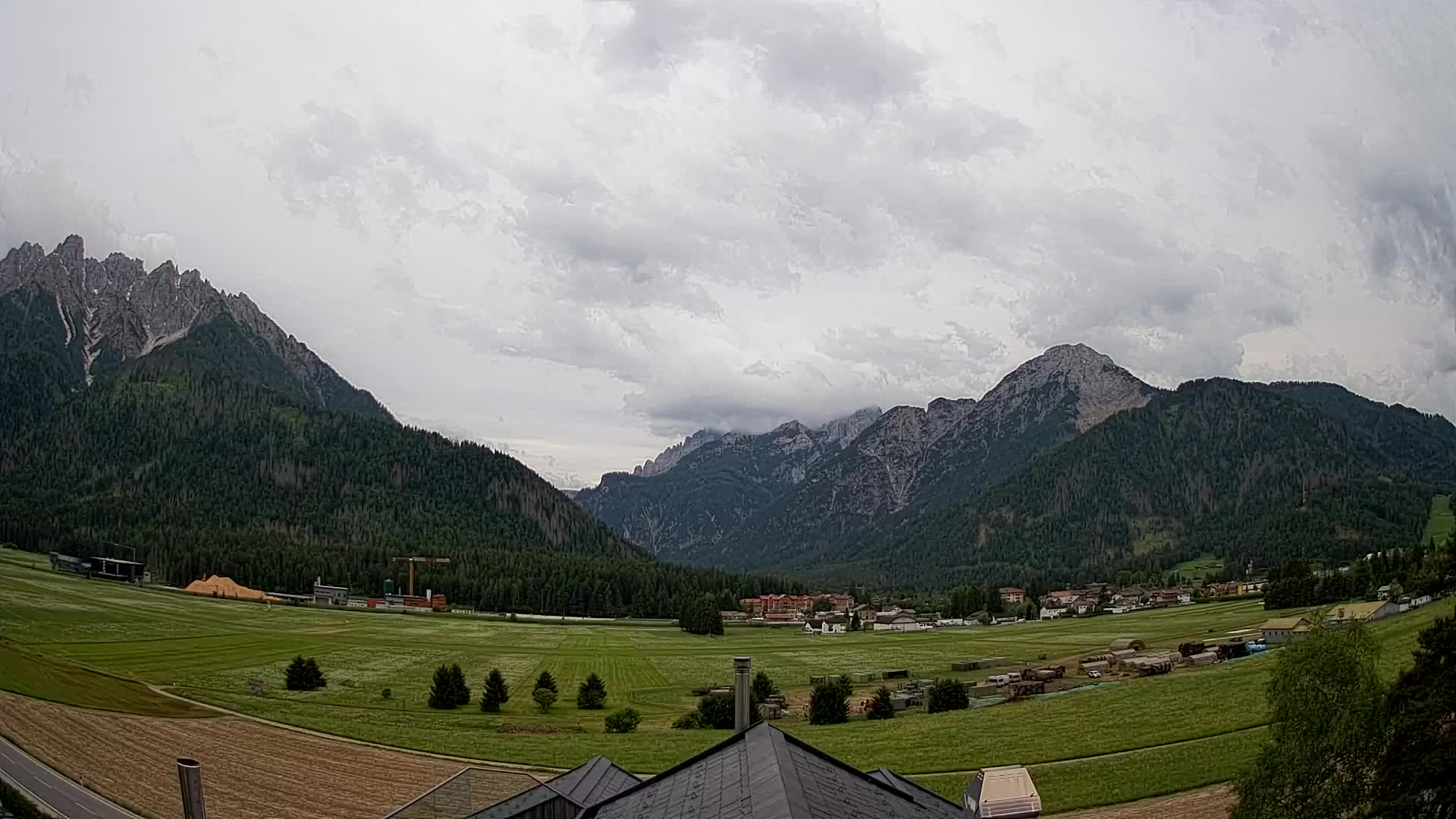 Webcam Toblach Dolomites – View from Hotel Rosengarten