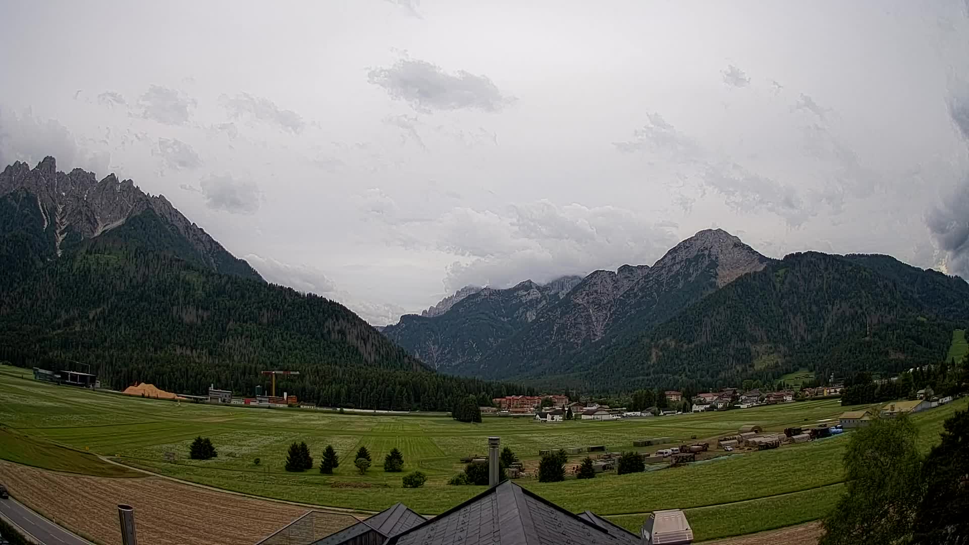 Webcam Toblach Dolomites – View from Hotel Rosengarten