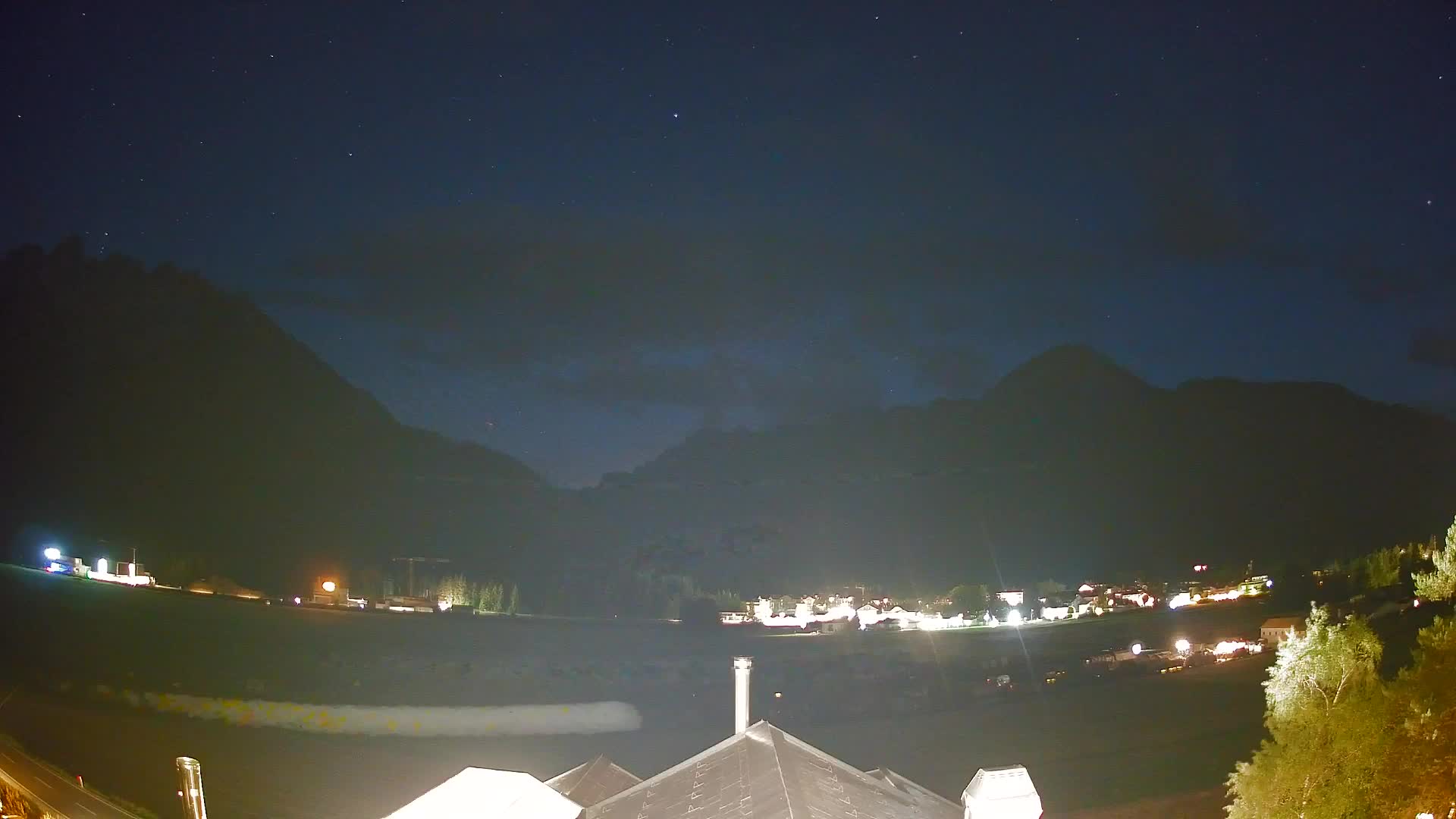 Web kamera Toblach Dolomiti – Pogled s Hotela Rosengarten