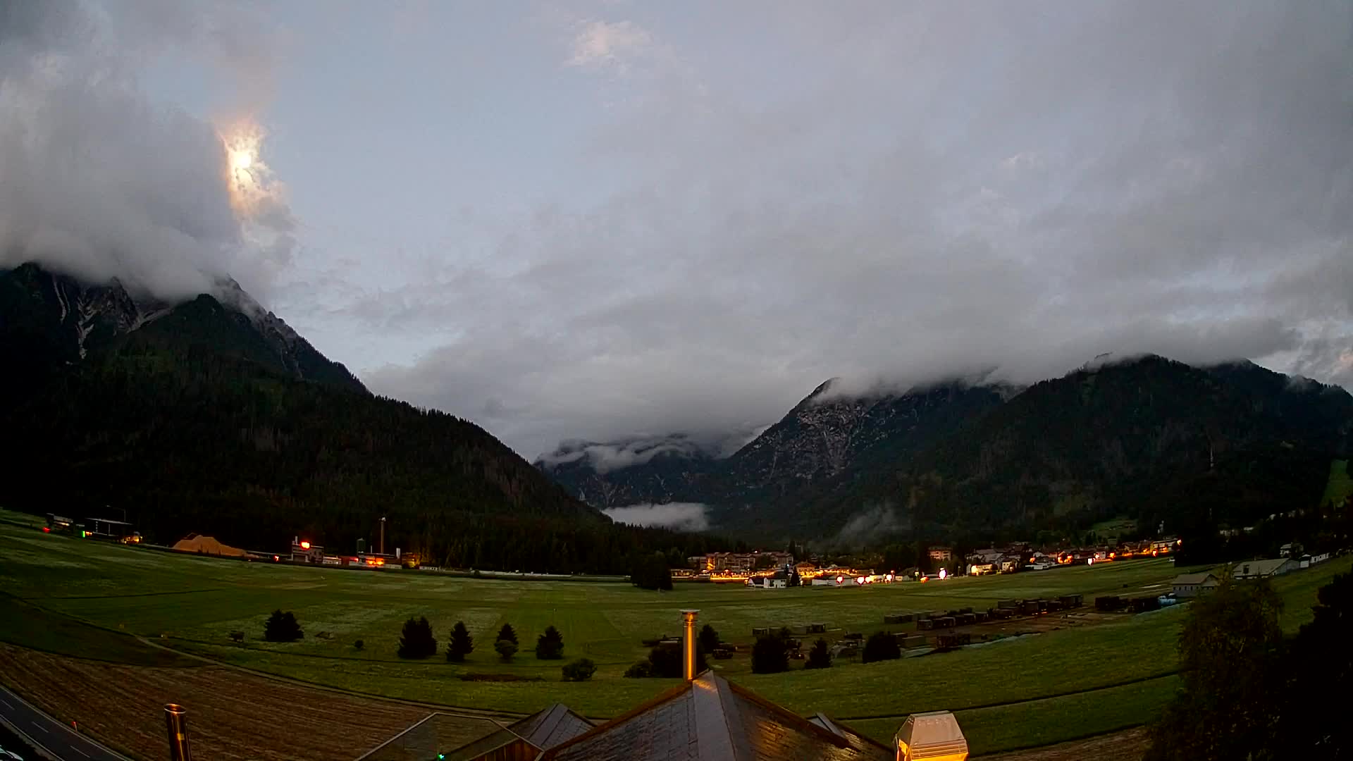 Webcam Toblach Dolomites – View from Hotel Rosengarten