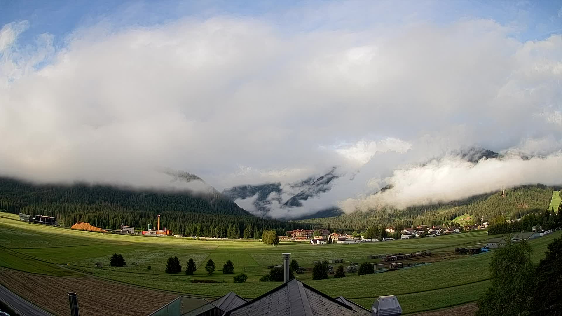 Webcam Toblach Dolomites – View from Hotel Rosengarten