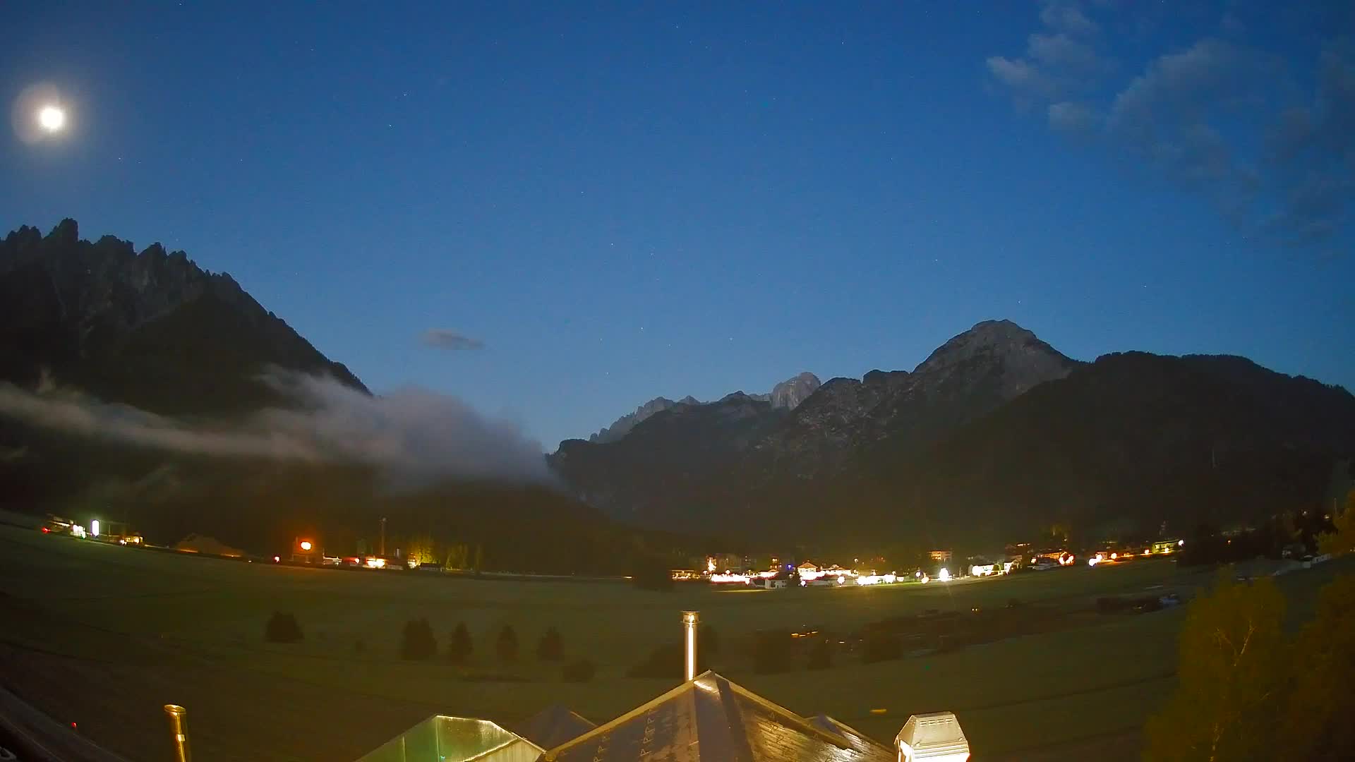 Webcam Toblach Dolomites – View from Hotel Rosengarten