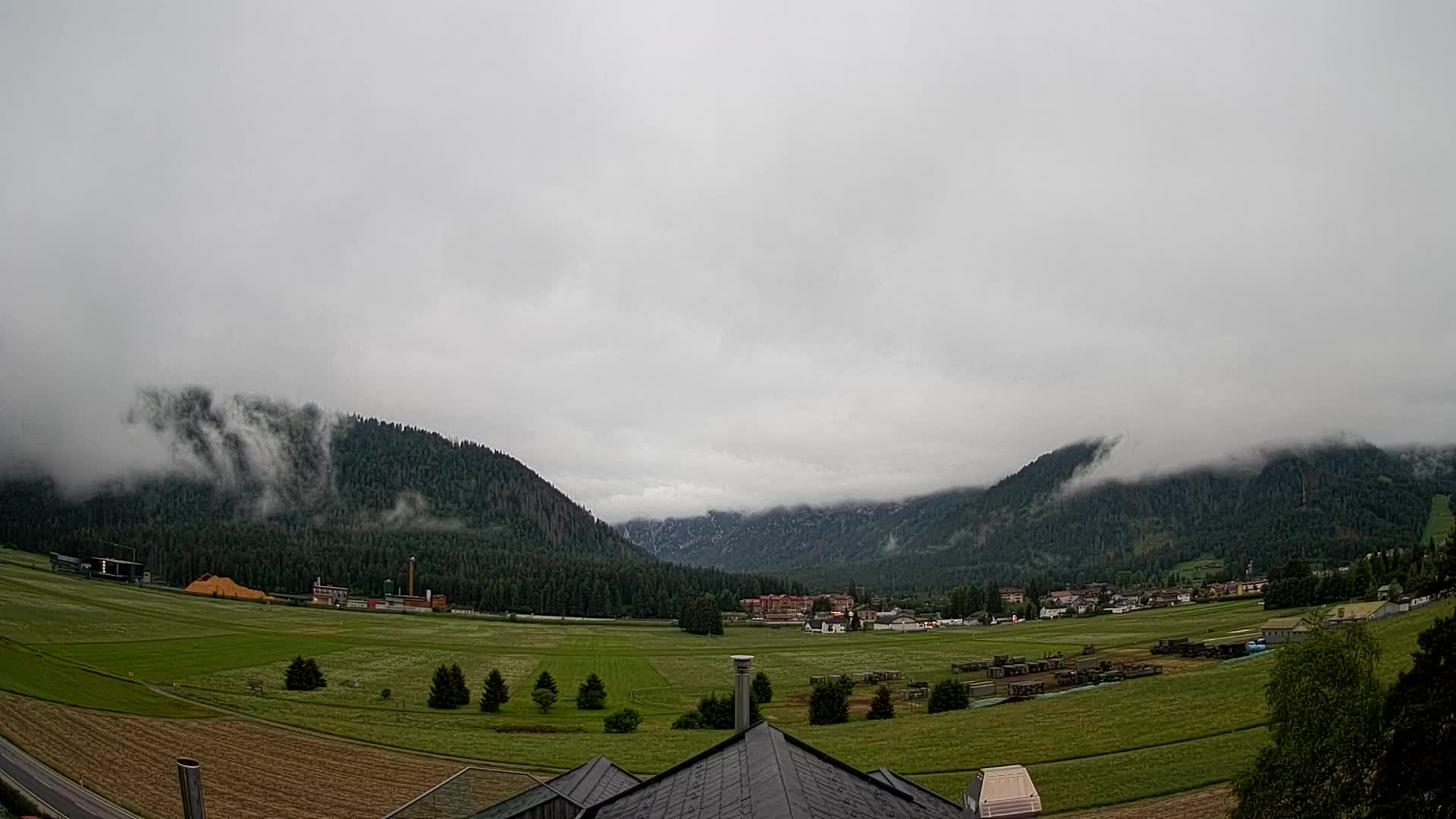 Webcam Toblach Dolomites – View from Hotel Rosengarten