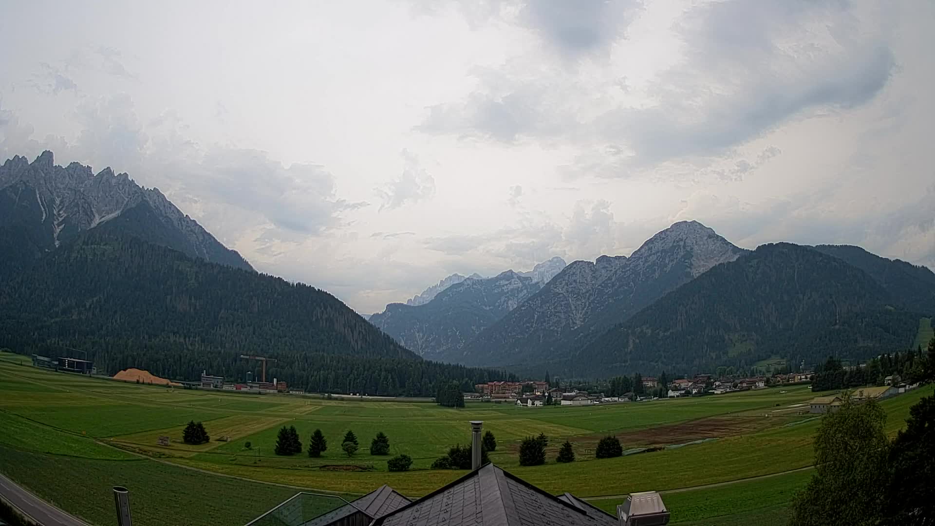 Webcam Toblach Dolomites – View from Hotel Rosengarten