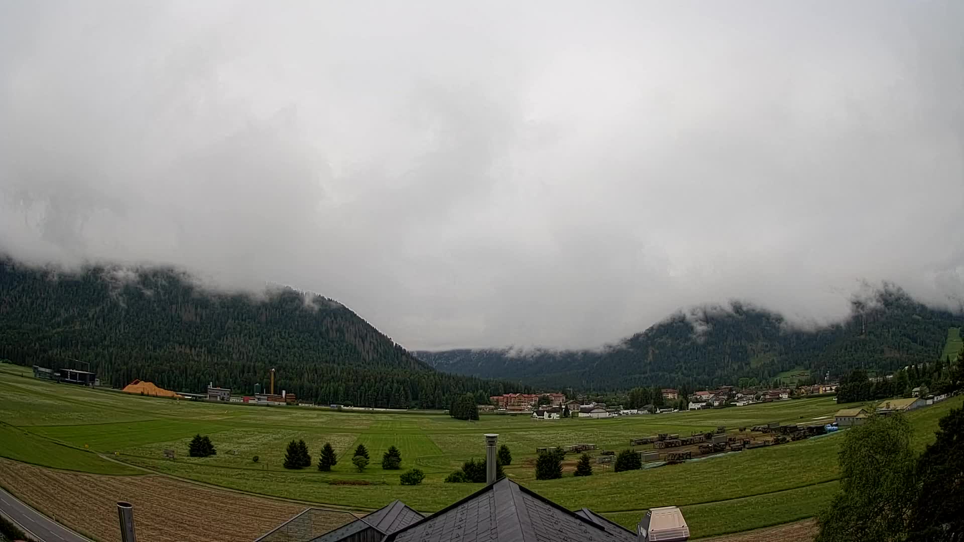 Webcam Toblach Dolomites – View from Hotel Rosengarten