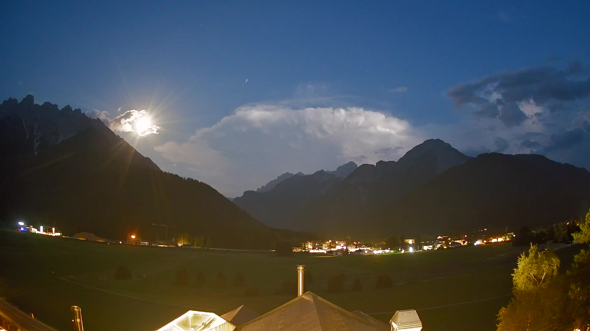 Webcam Toblach Dolomites – View from Hotel Rosengarten