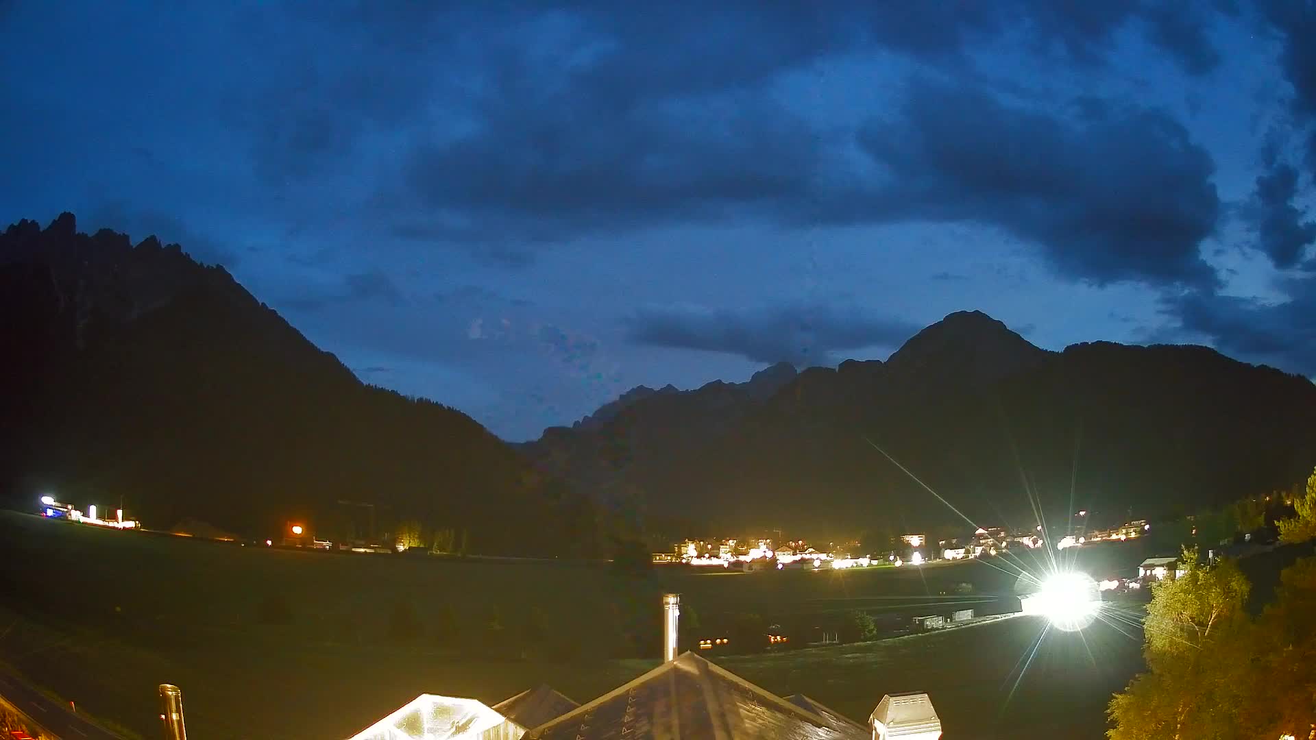 Webcam Toblach Dolomites – View from Hotel Rosengarten