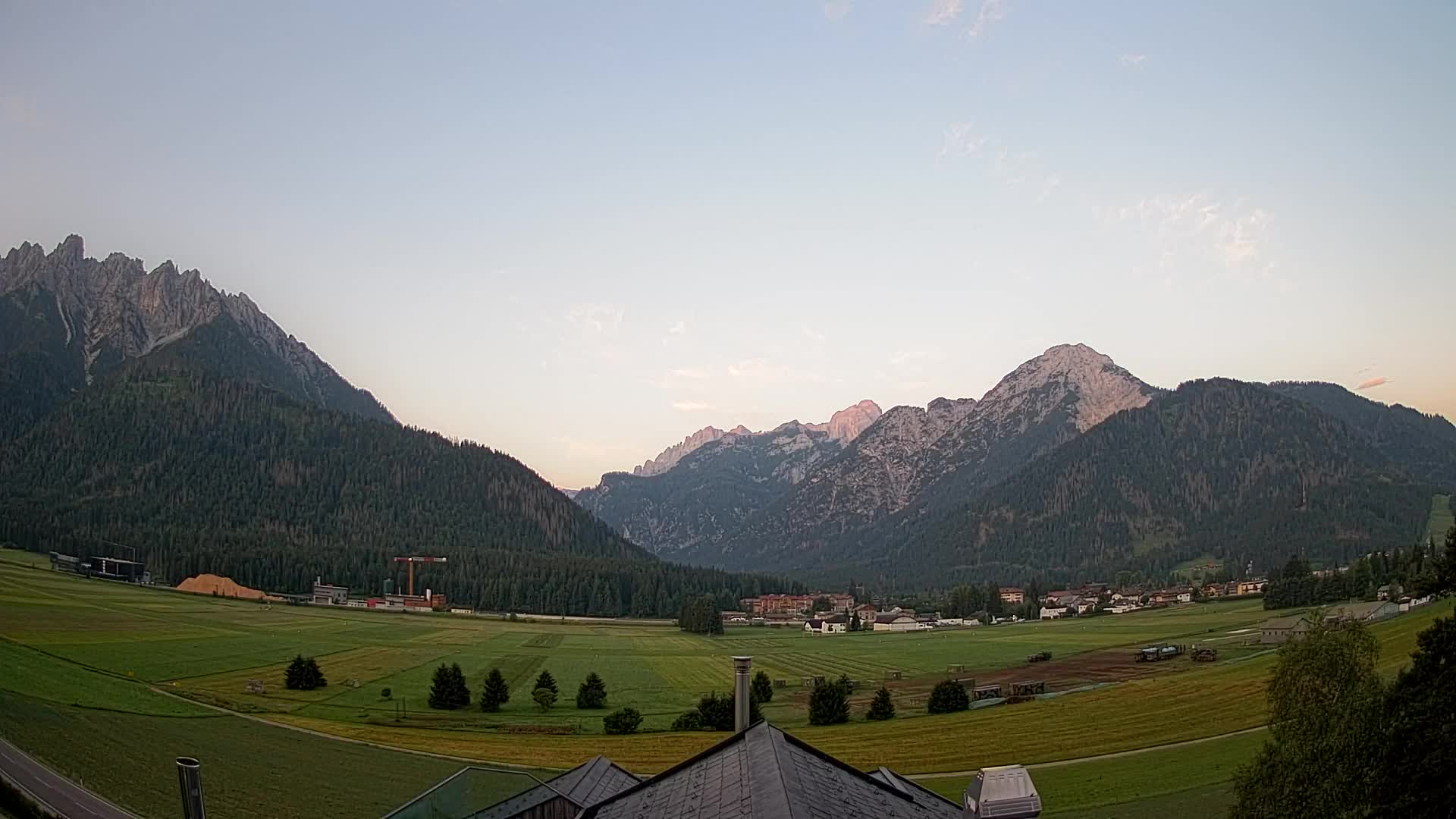Webcam Toblach Dolomites – View from Hotel Rosengarten