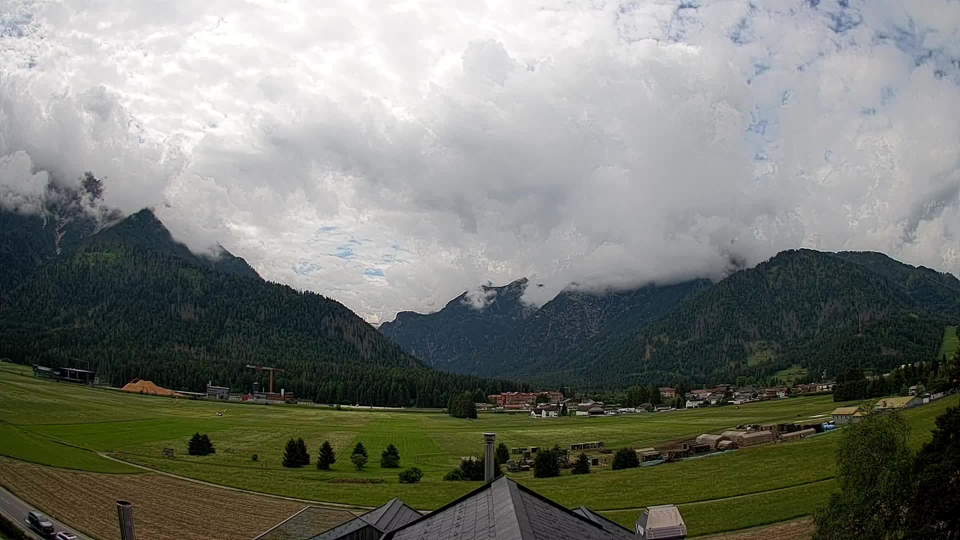 Web kamera Toblach Dolomiti – Pogled s Hotela Rosengarten