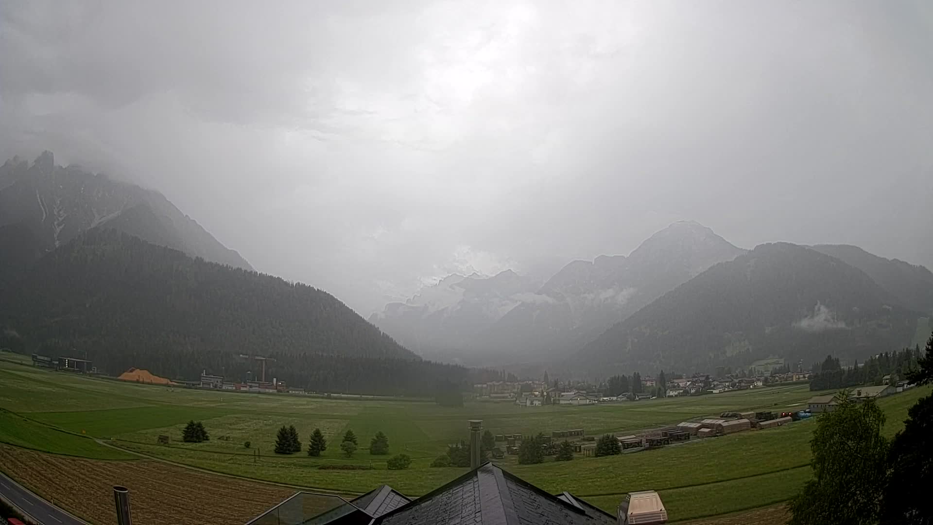 Webcam Toblach Dolomites – View from Hotel Rosengarten