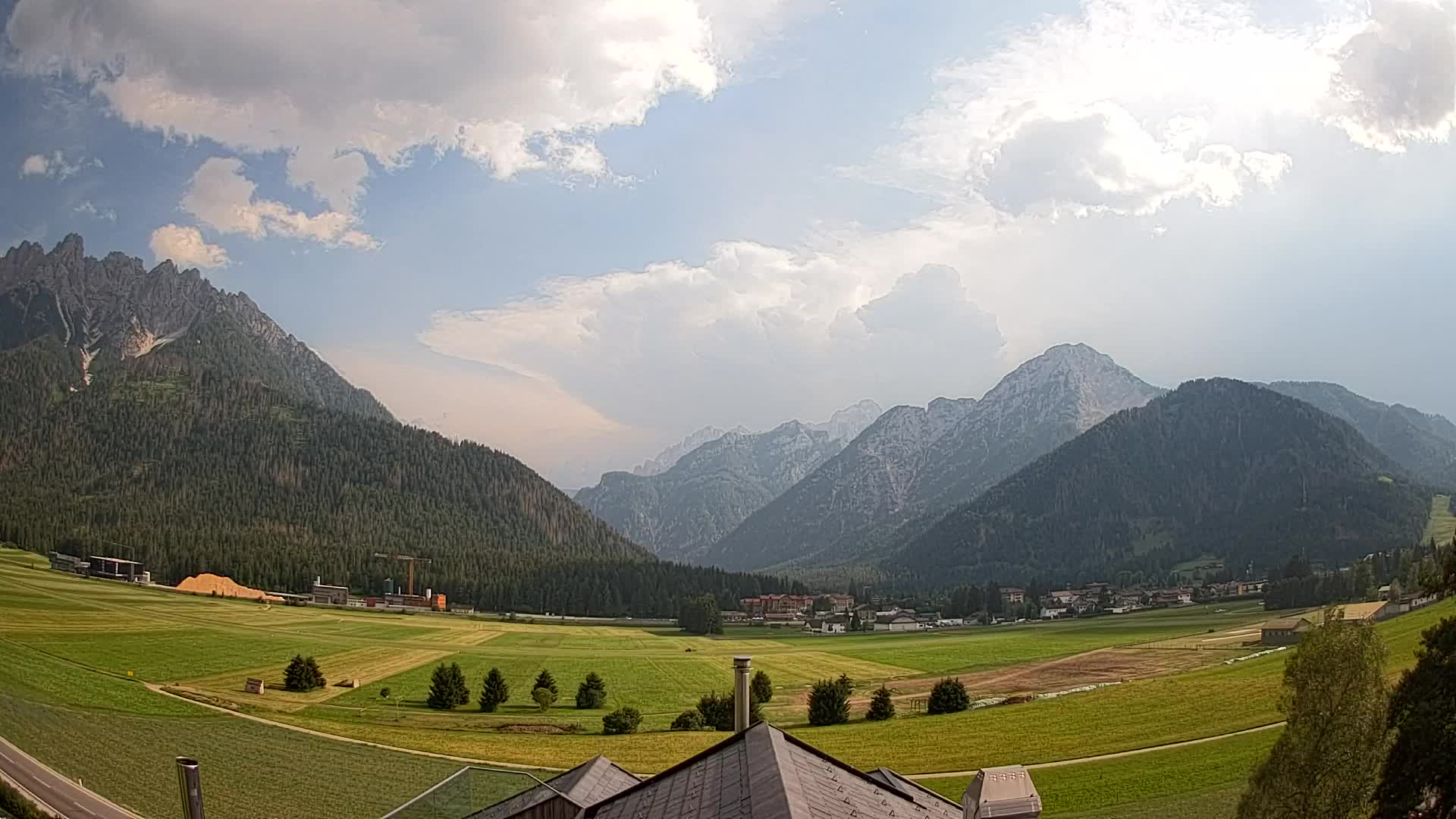 Webcam Toblach Dolomites – View from Hotel Rosengarten