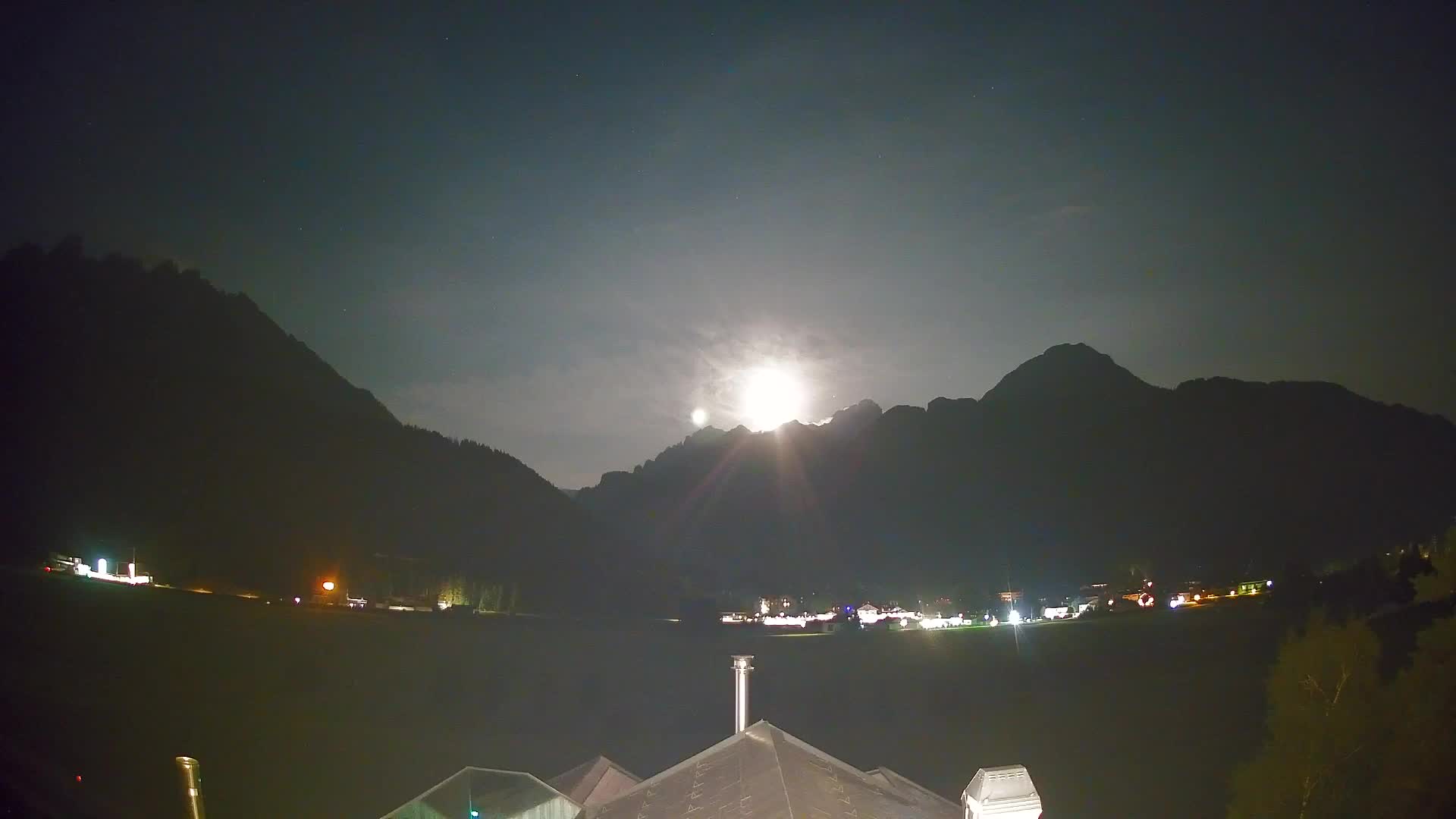 Webcam Toblach Dolomites – View from Hotel Rosengarten
