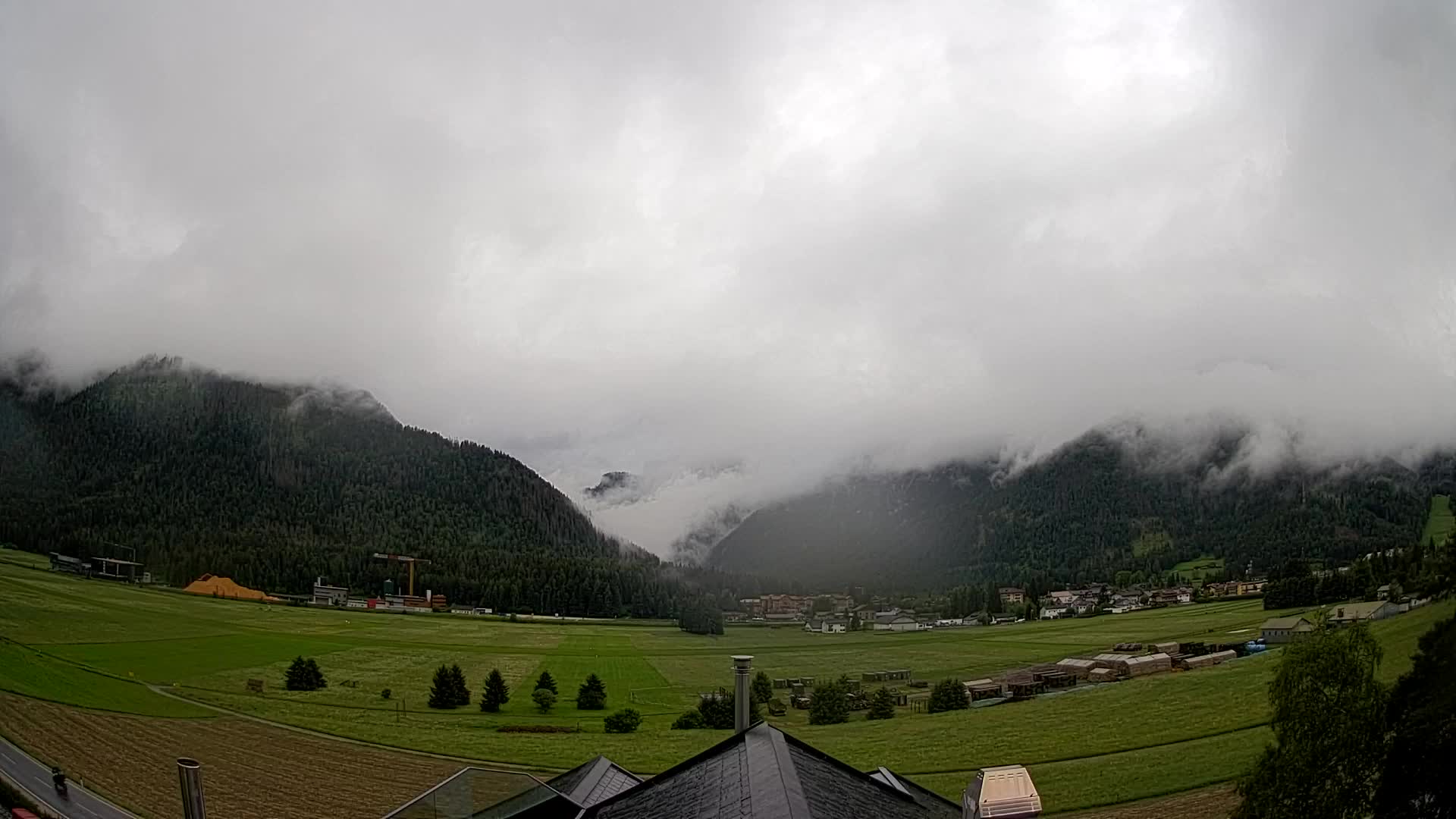 Webcam Toblach Dolomites – View from Hotel Rosengarten