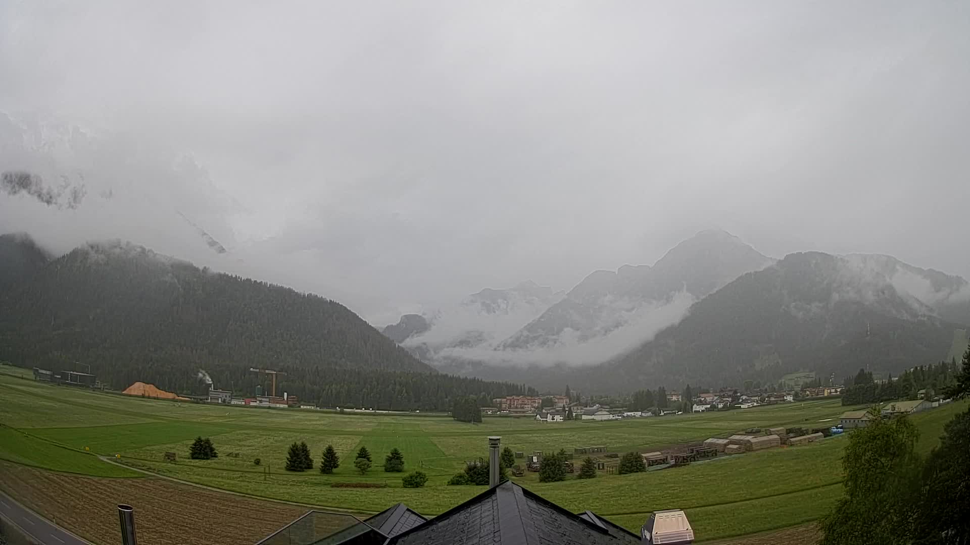 Webcam Toblach Dolomites – View from Hotel Rosengarten