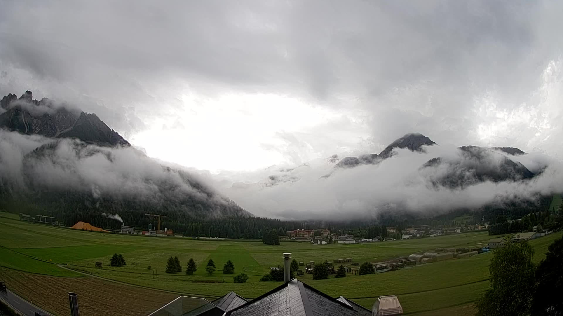 Webcam Toblach Dolomites – View from Hotel Rosengarten
