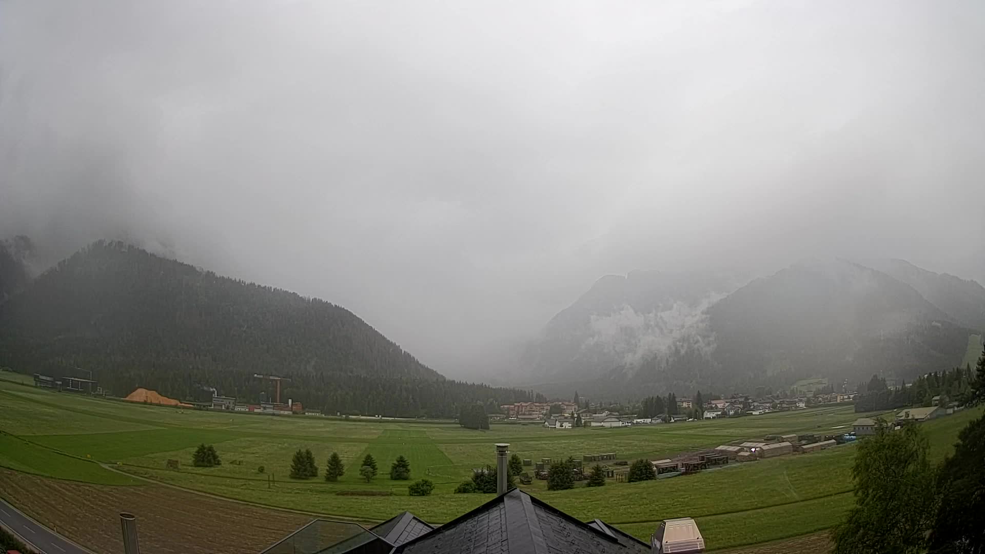 Webcam Toblach Dolomites – View from Hotel Rosengarten