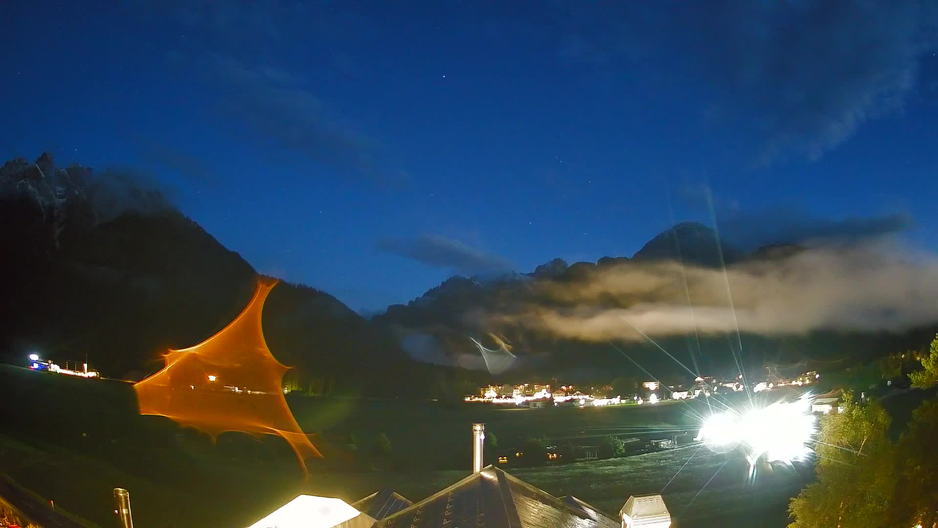 Web kamera Toblach Dolomiti – Pogled s Hotela Rosengarten