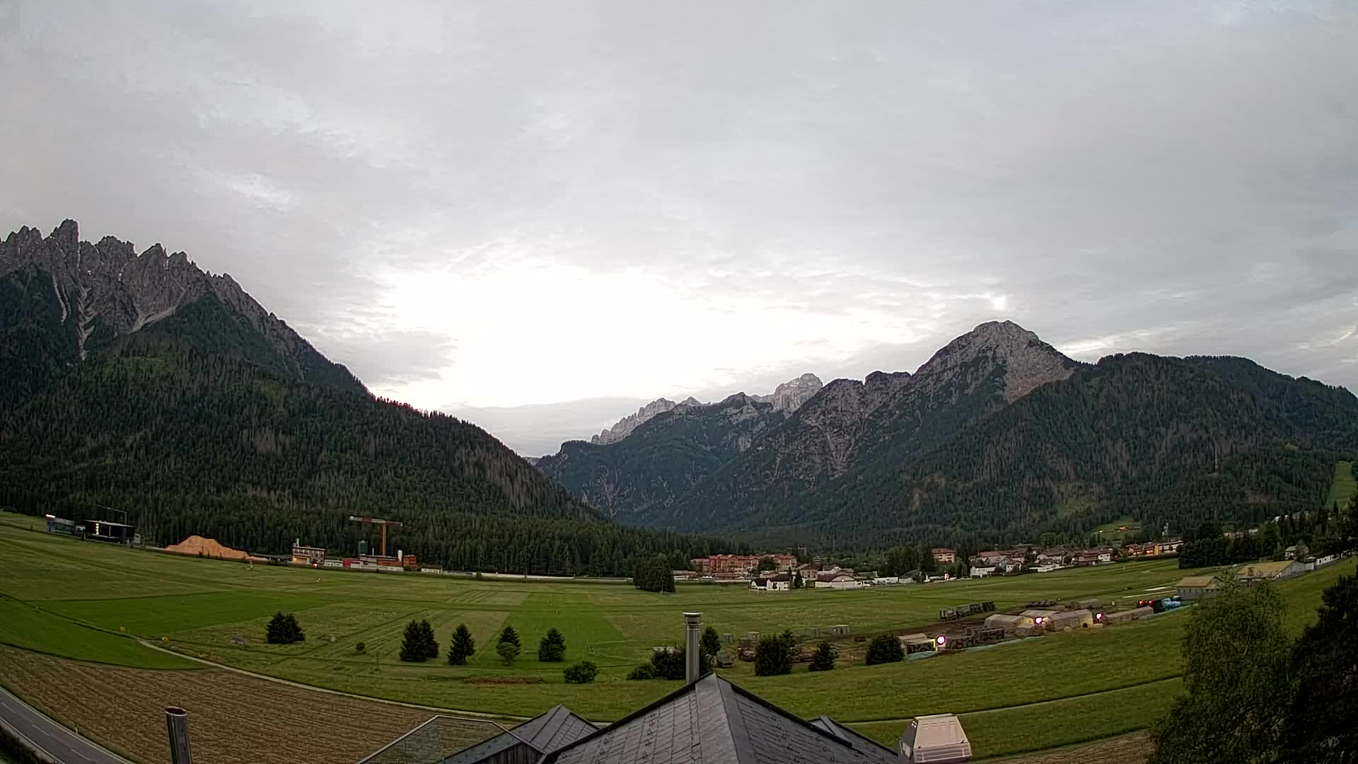 Webcam Toblach Dolomites – View from Hotel Rosengarten