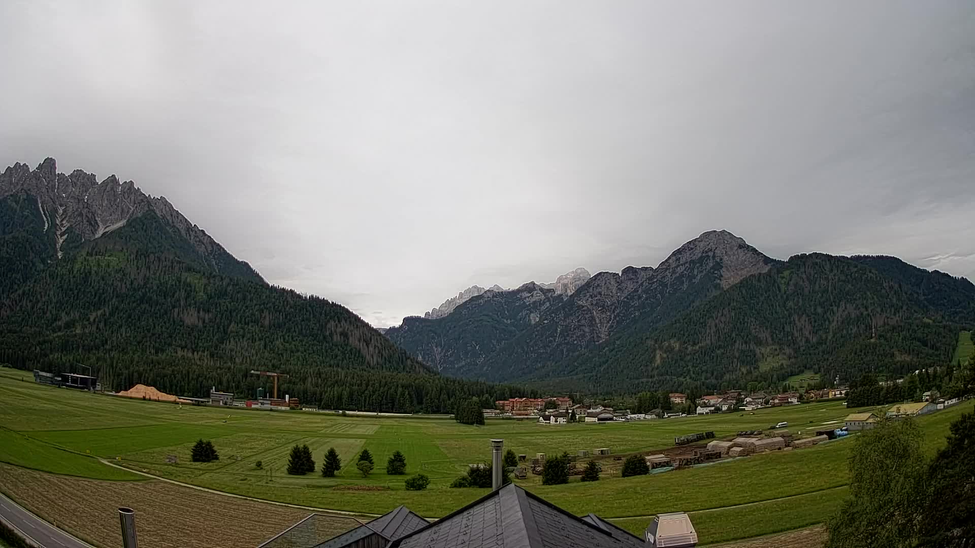 Webcam Toblach Dolomites – View from Hotel Rosengarten