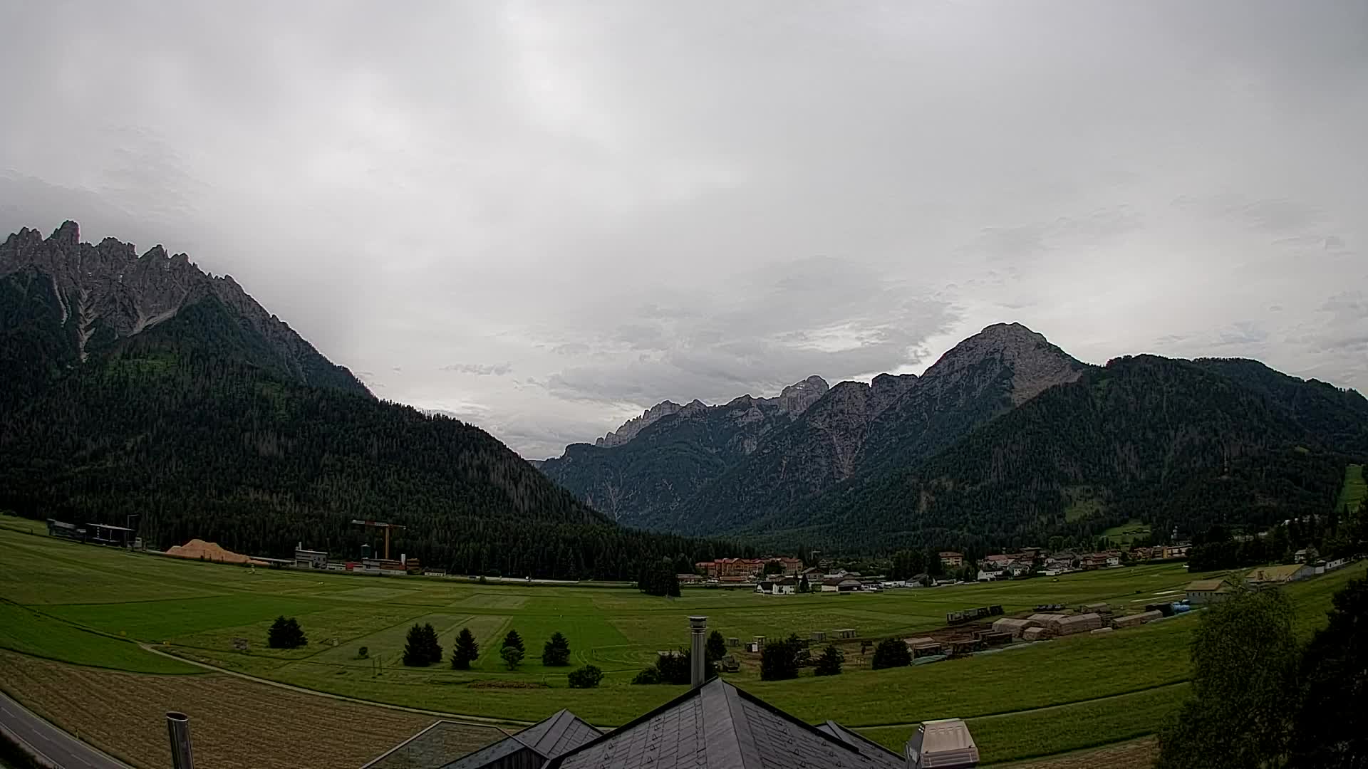 Webcam Toblach Dolomites – View from Hotel Rosengarten