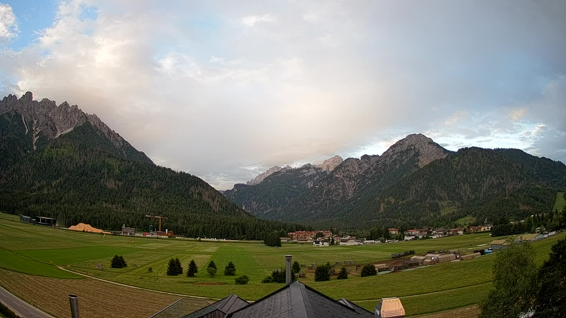 Webcam Dobbiaco Dolomiti – Vista dall’Hotel Rosengarten