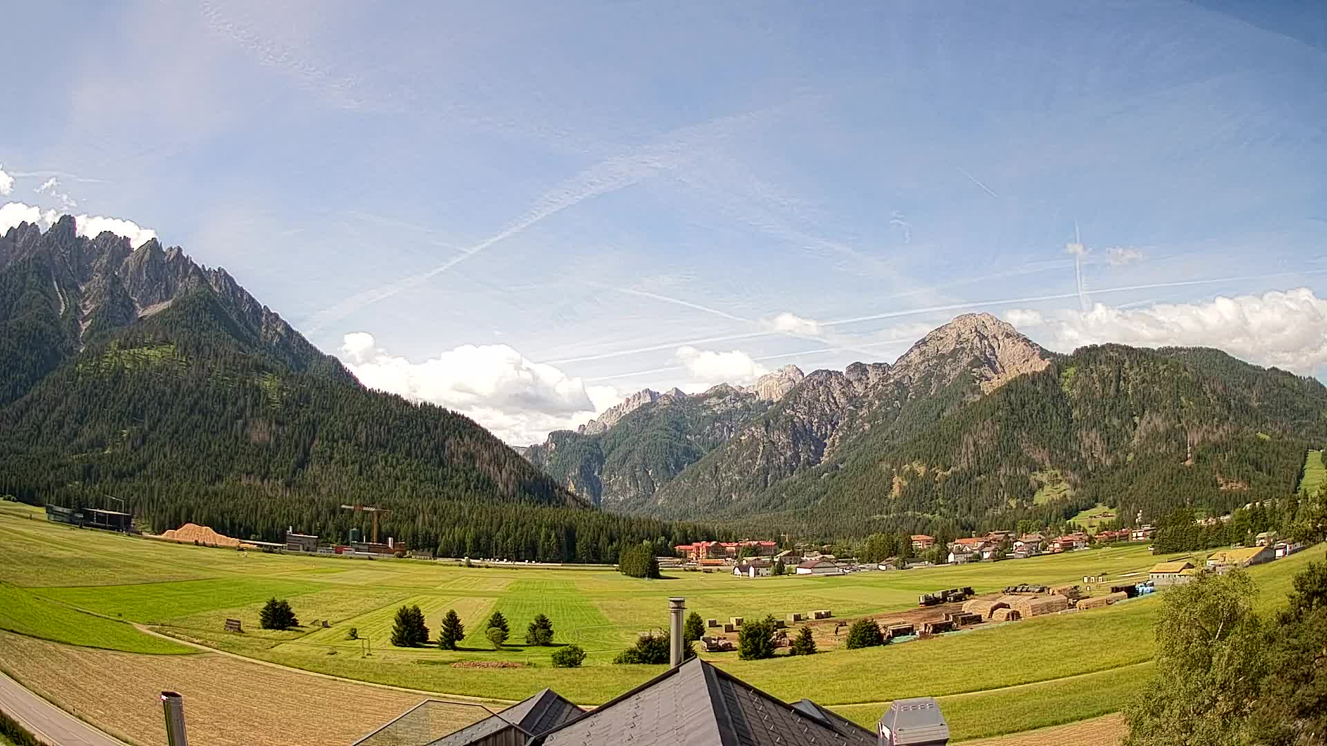 Web kamera Toblach Dolomiti – Pogled s Hotela Rosengarten