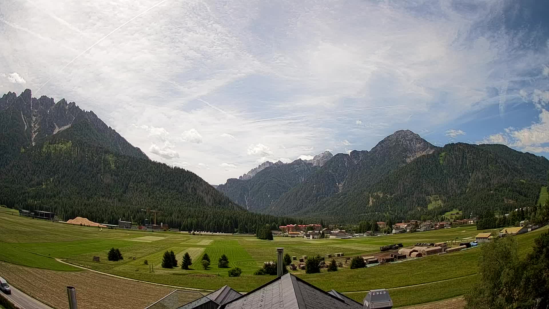 Spletna kamera Toblach Dolomiti – Pogled iz hotela Rosengarten