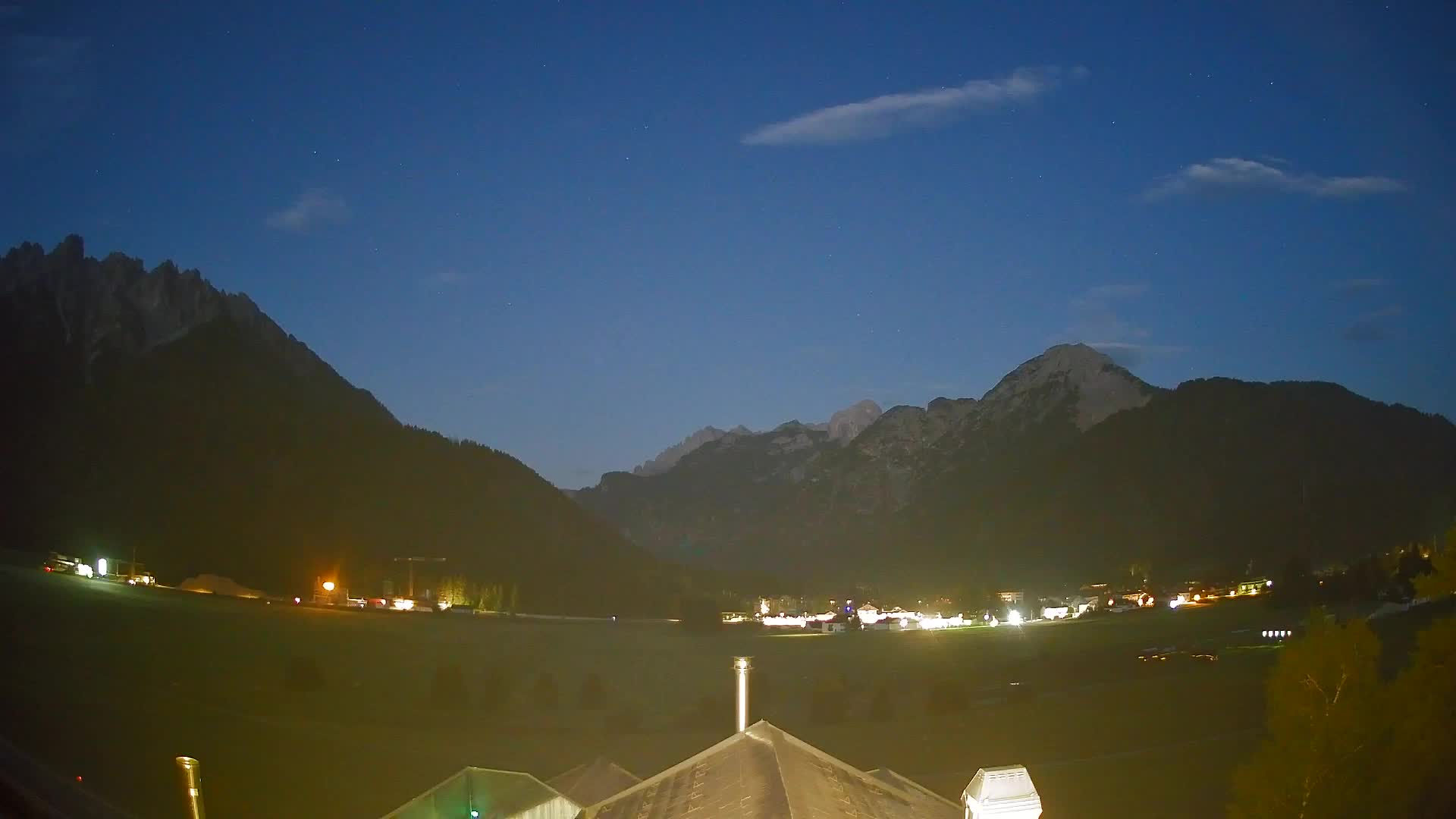Spletna kamera Toblach Dolomiti – Pogled iz hotela Rosengarten