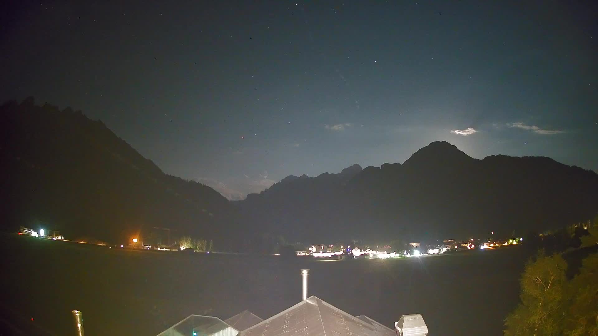 Web kamera Toblach Dolomiti – Pogled s Hotela Rosengarten