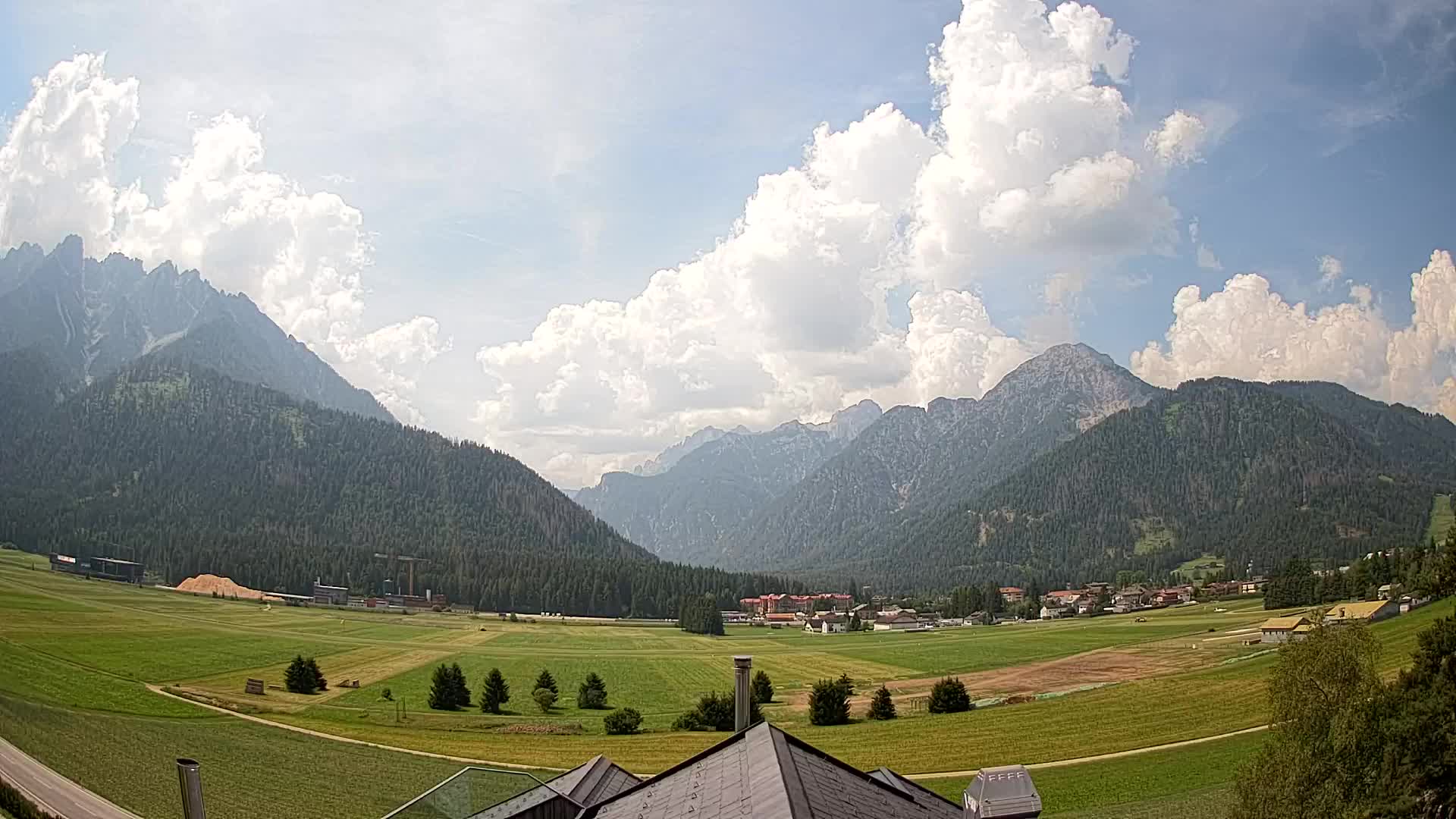 Webcam Toblach Dolomites – View from Hotel Rosengarten