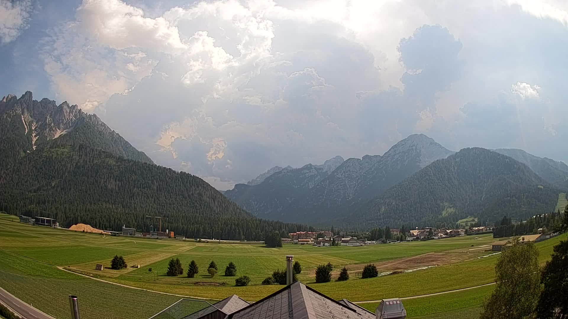 Webcam Toblach Dolomites – View from Hotel Rosengarten