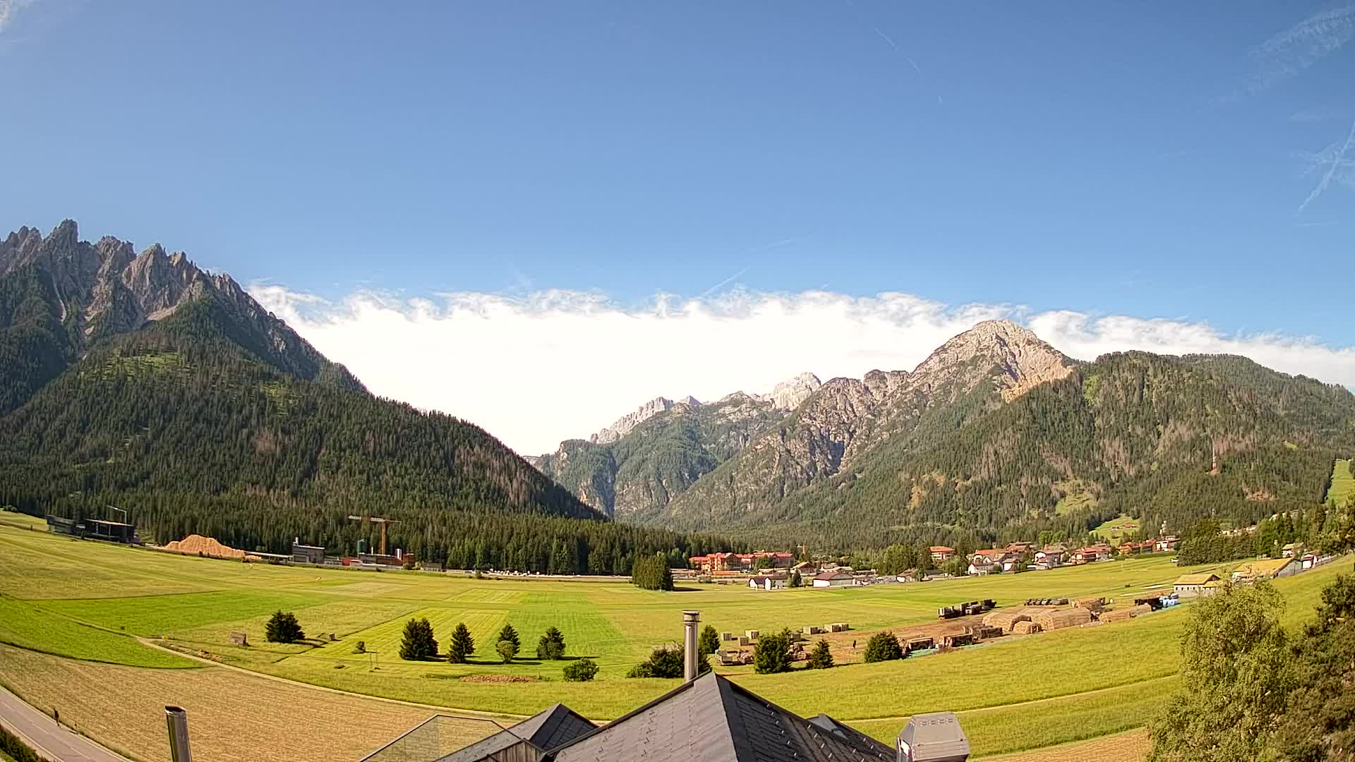 Webcam Toblach Dolomites – View from Hotel Rosengarten