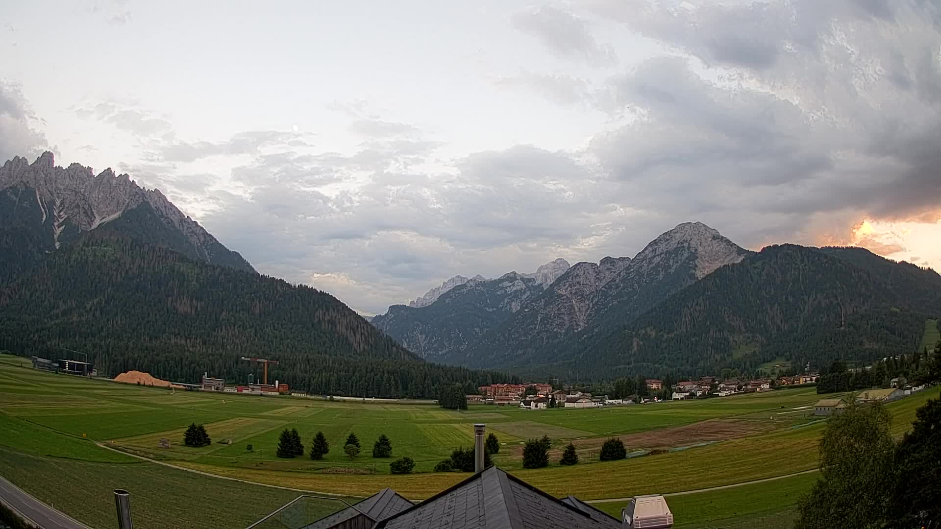 Webcam Dobbiaco Dolomiti – Vista dall’Hotel Rosengarten