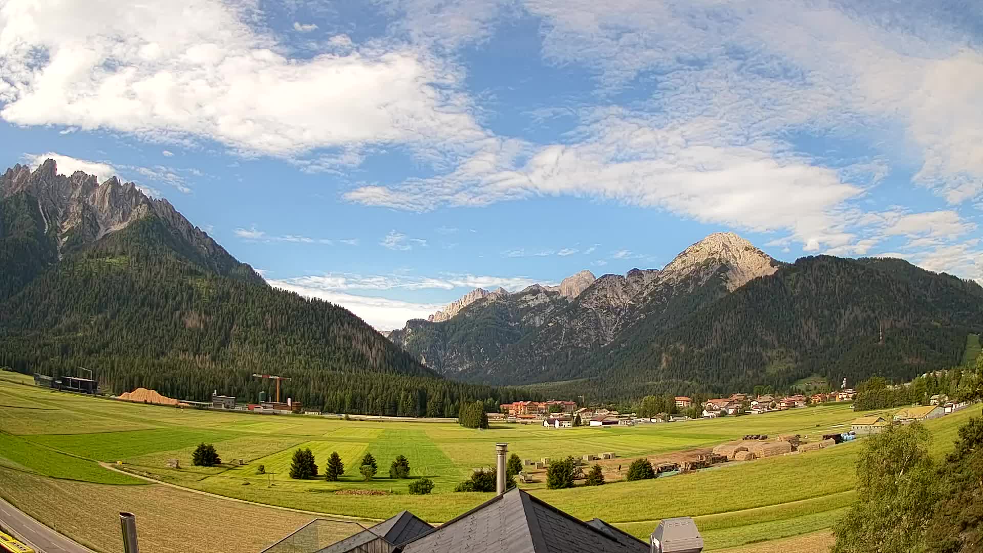 Webcam Toblach Dolomites – View from Hotel Rosengarten