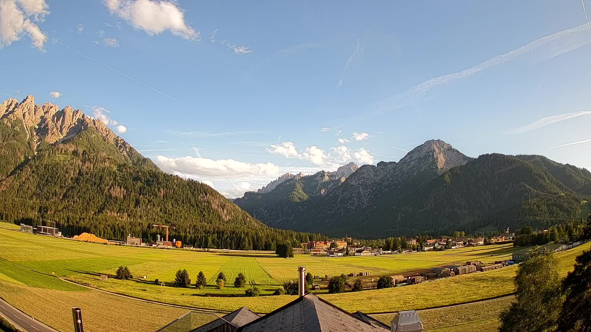 Webcam Toblach Dolomites – View from Hotel Rosengarten