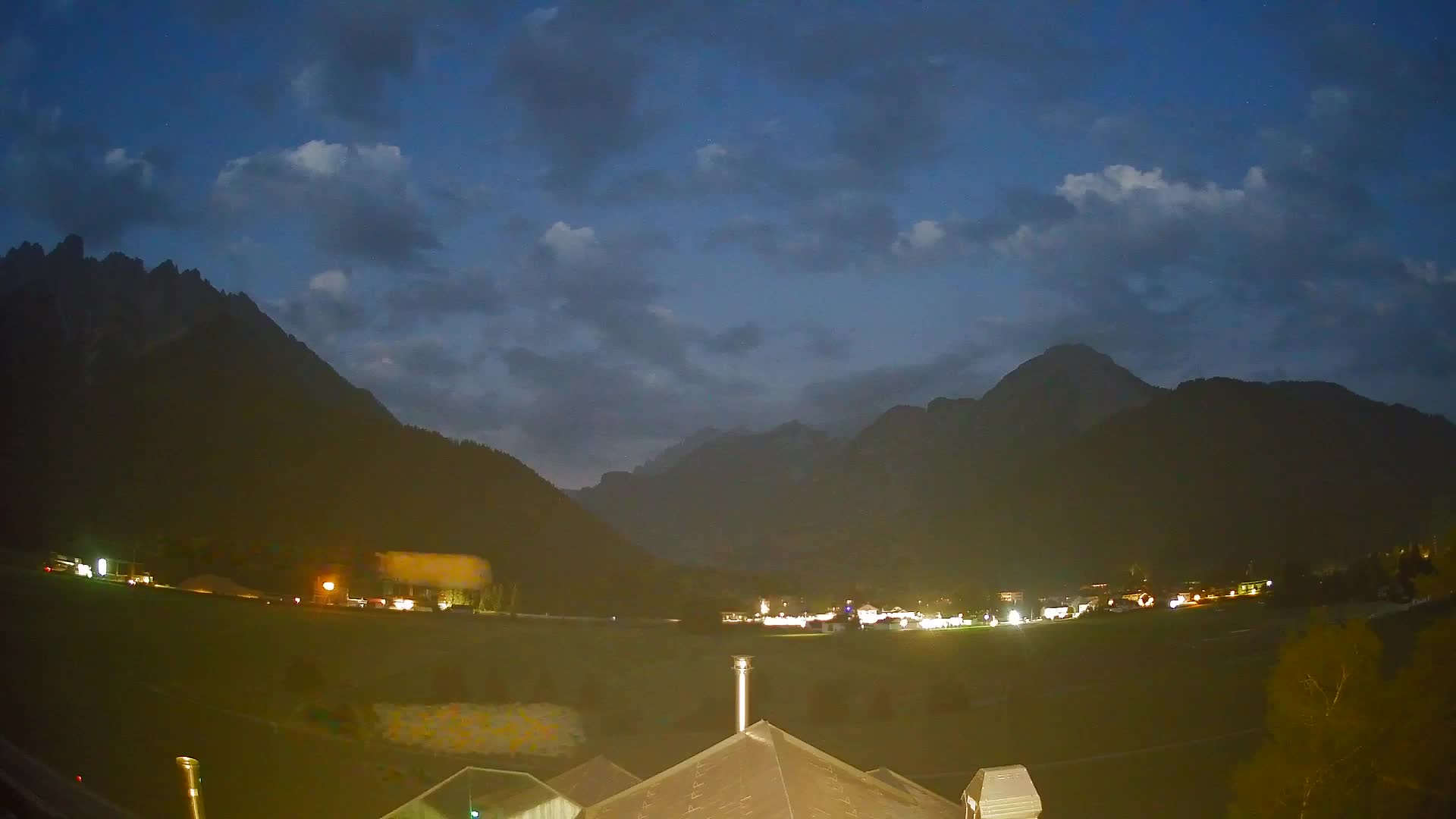 Webcam Toblach Dolomites – View from Hotel Rosengarten