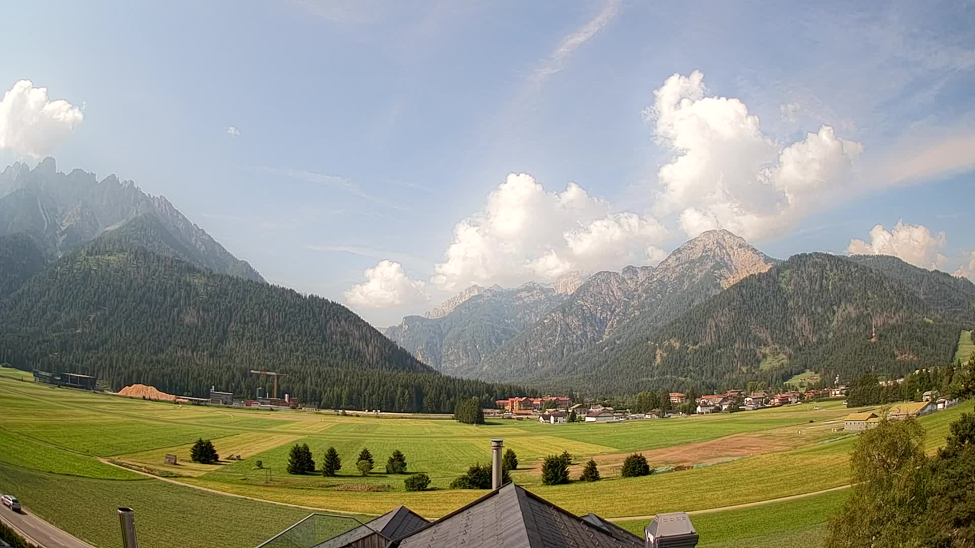 Webcam Toblach Dolomites – View from Hotel Rosengarten
