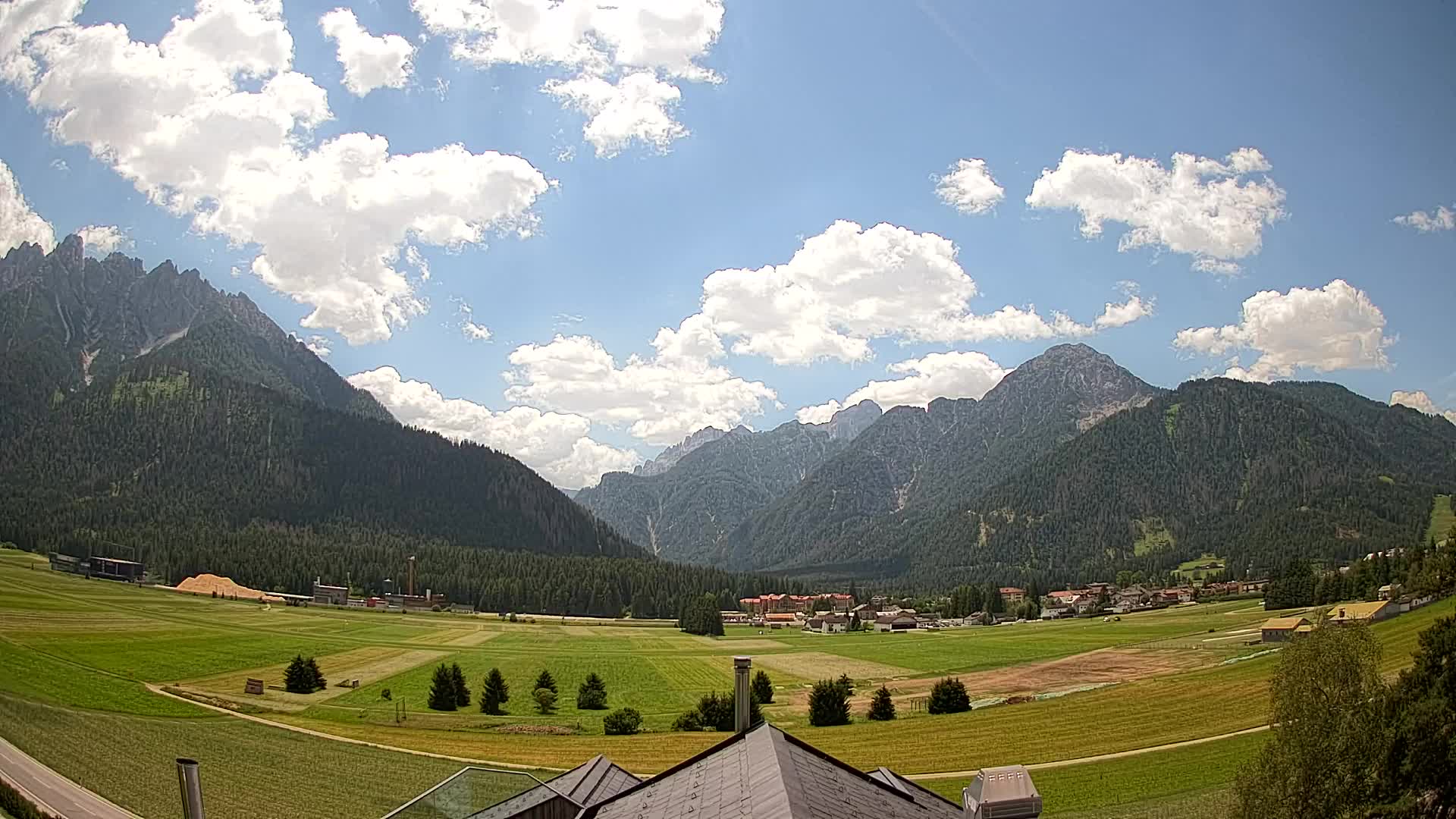 Webcam Dobbiaco Dolomiti – Vista dall’Hotel Rosengarten
